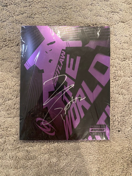 ATEEZ Outlaw Z Version HONGJOONG SIGNED ALBUM