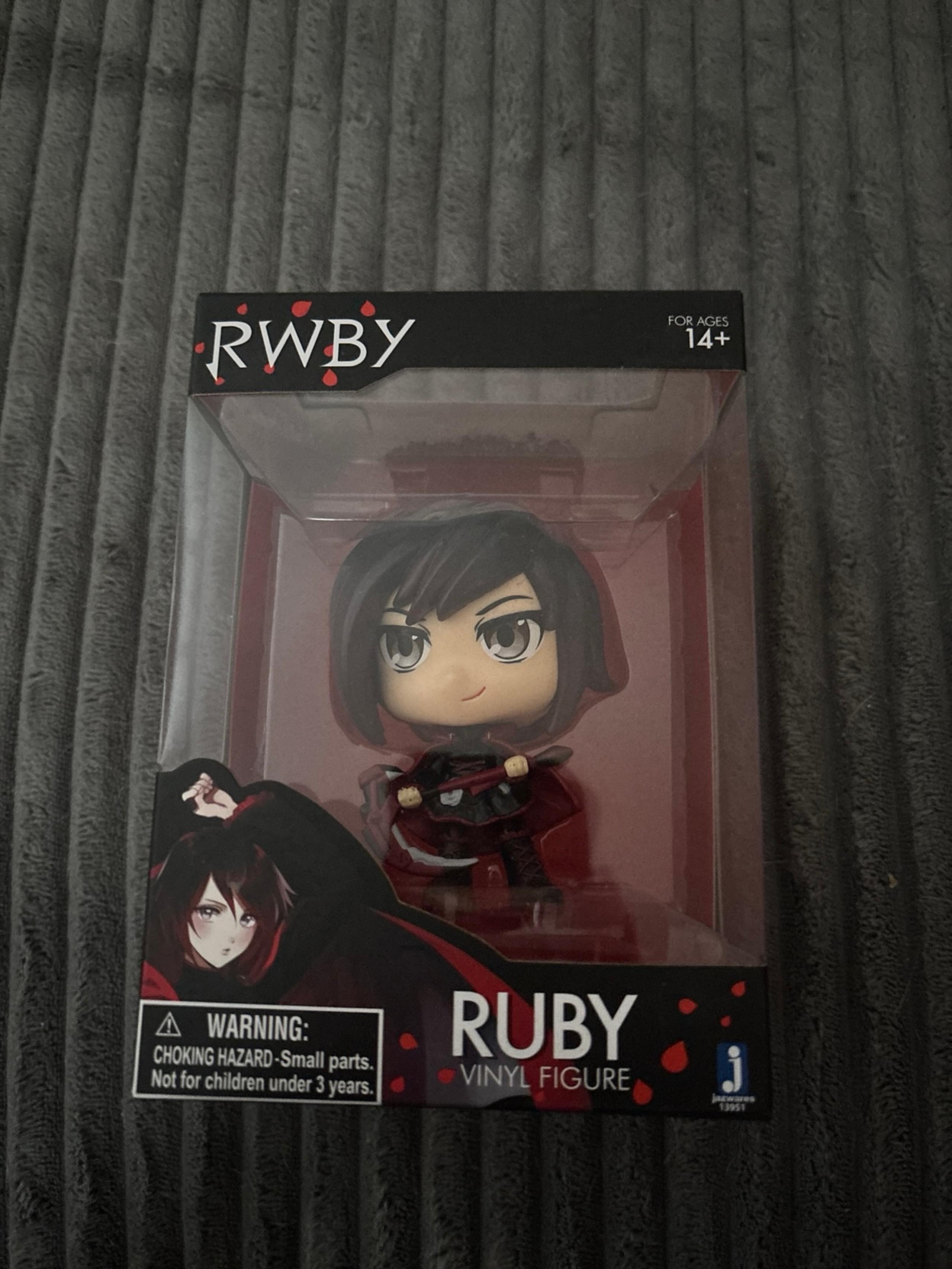 RWBY Ruby Figure