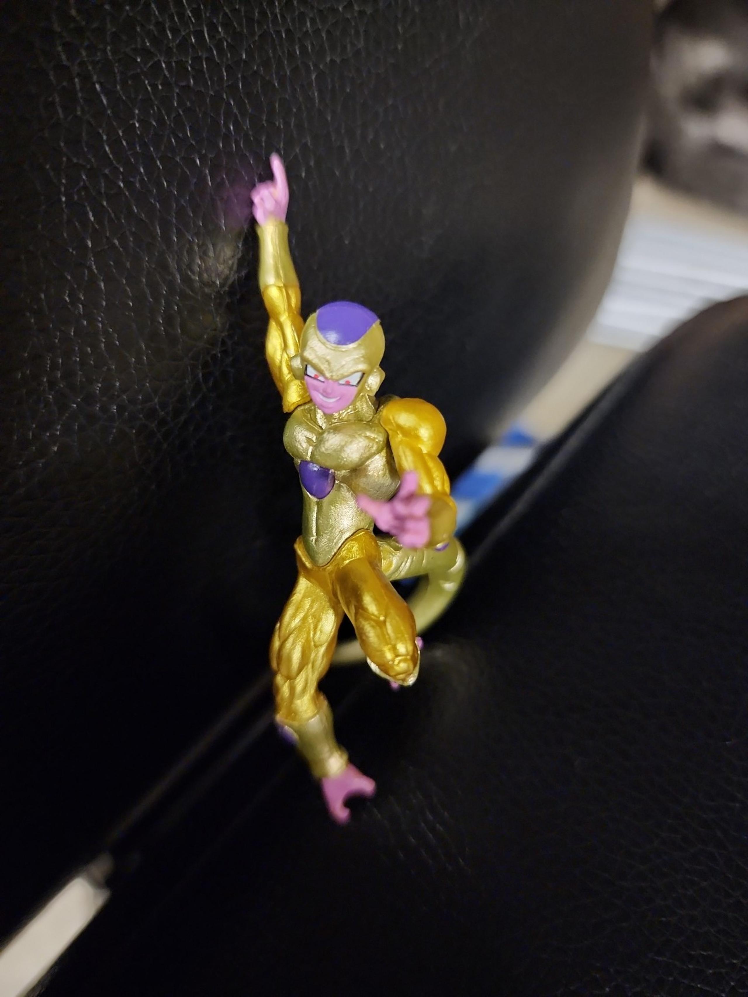 Golden Frieza Gashapon