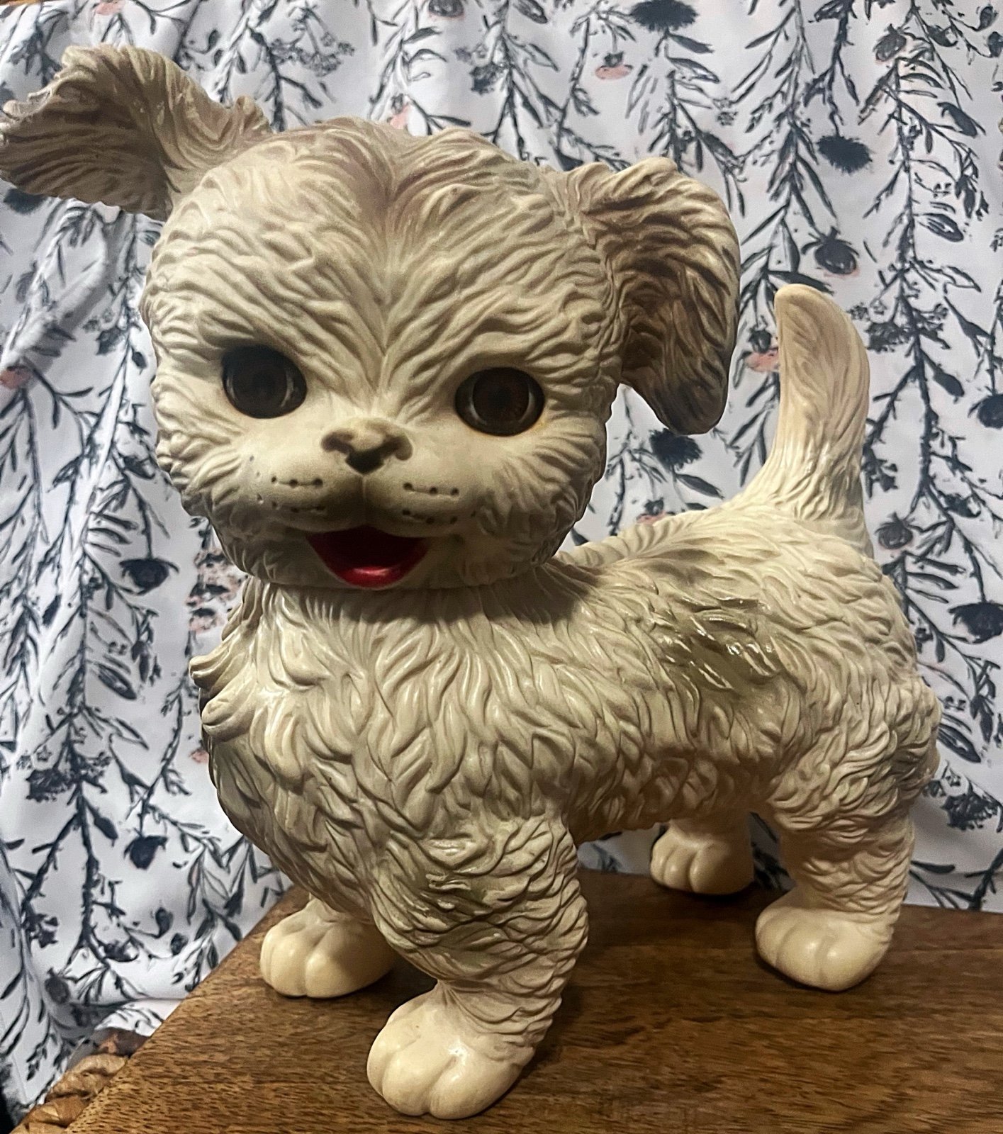 Edward Mobley, Vintage, Arrow And Plastics Squeaker Dog