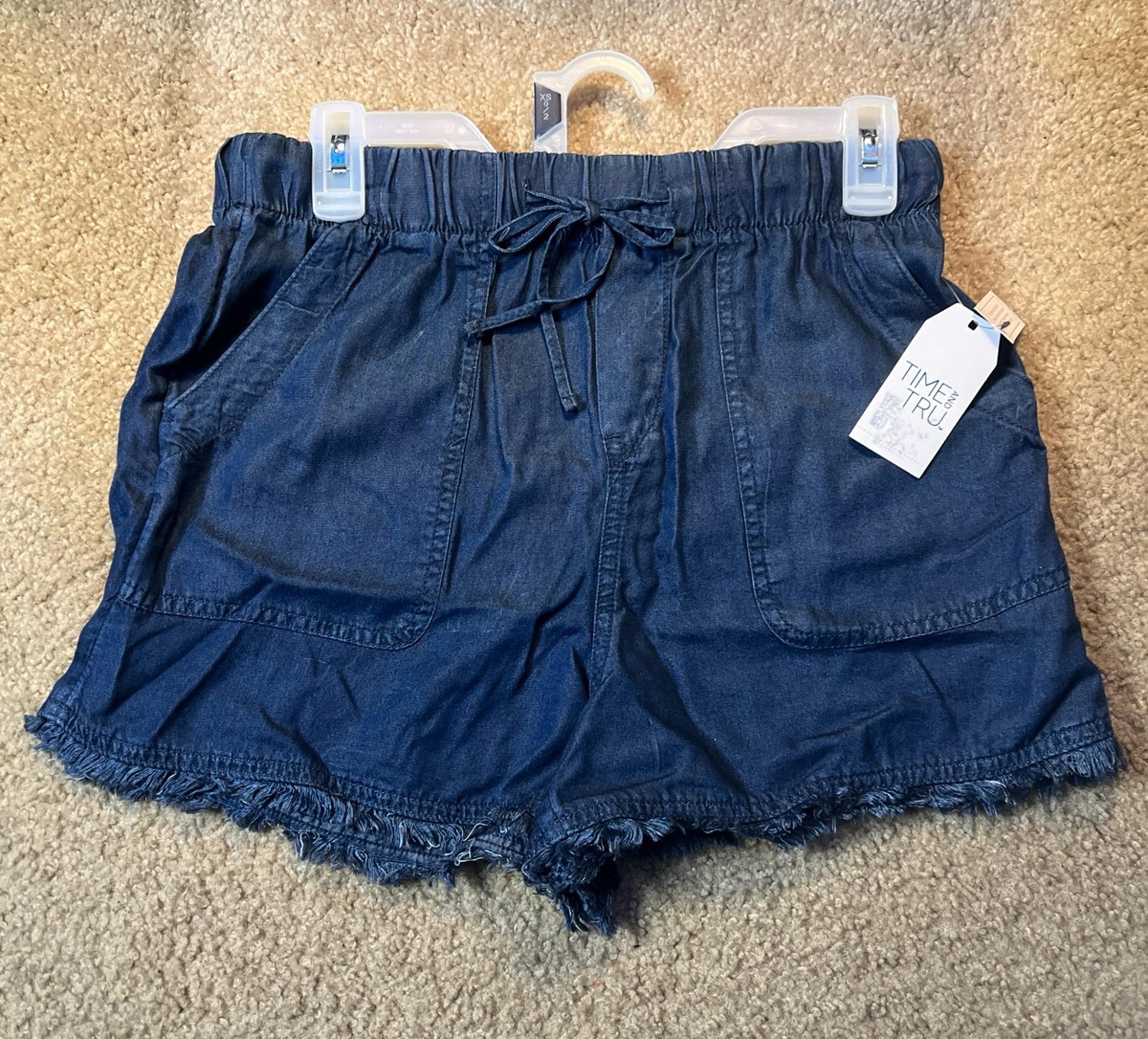 Women’s pull on jean shorts Time and Tru | Color: Blue | Size: XS (0-2)
