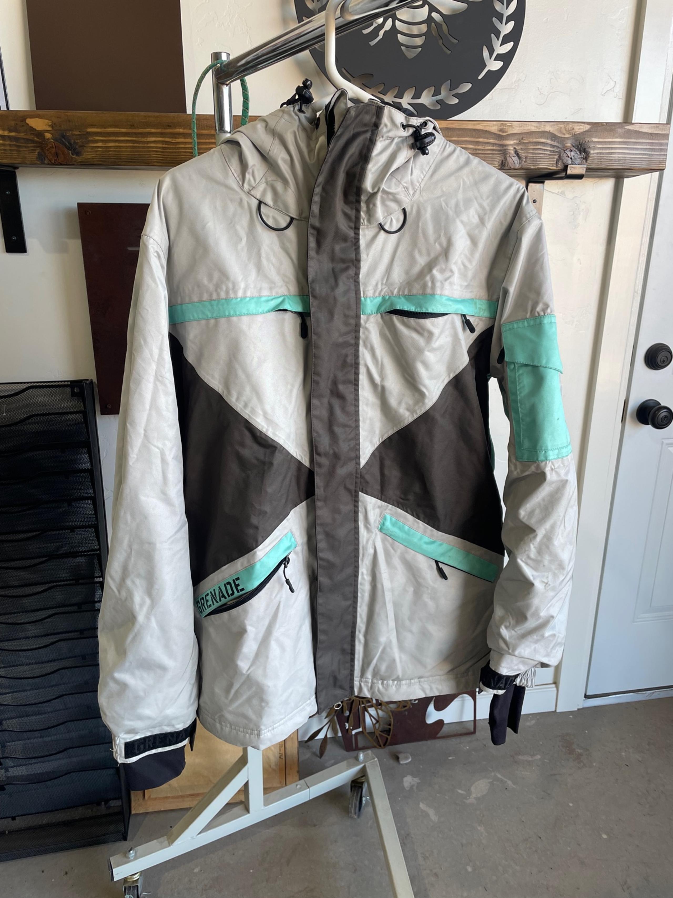 Grenade snowboard jacket
