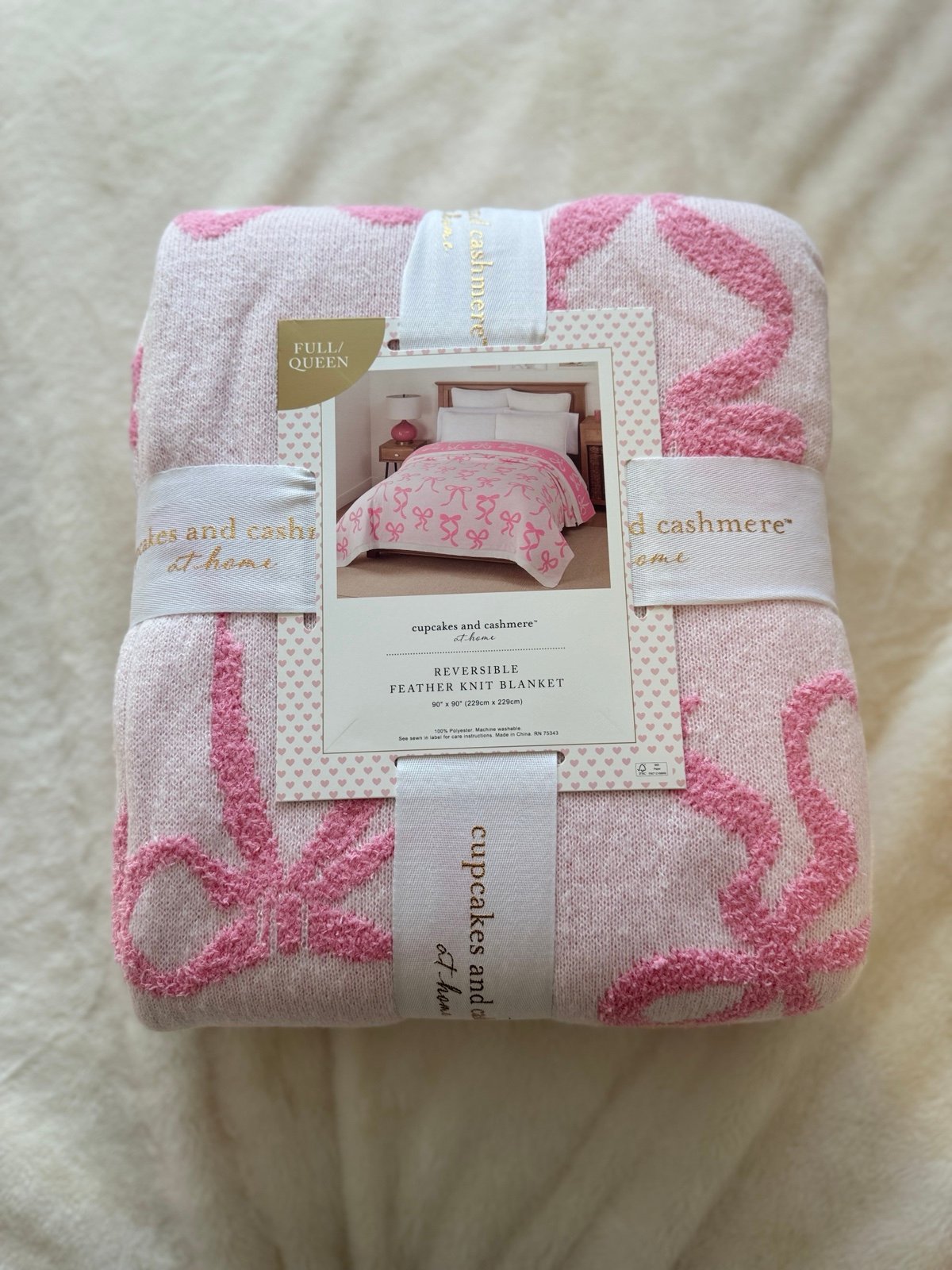 NWT Cupcakes & Cashmere Pink Bow Ribbon QUEEN Reversible Blanket