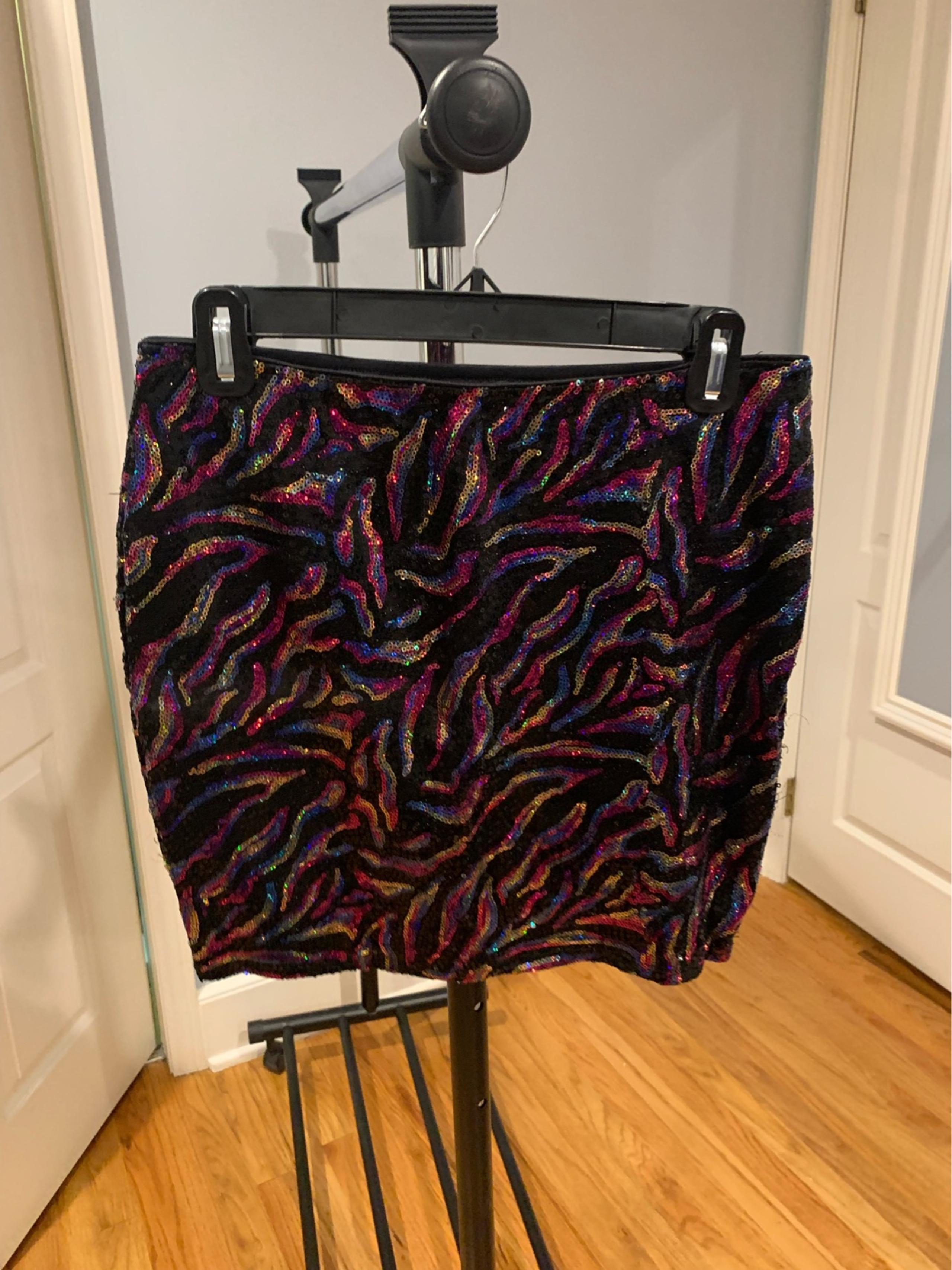 Lily White Medium Mini Skirt Black with Sequins