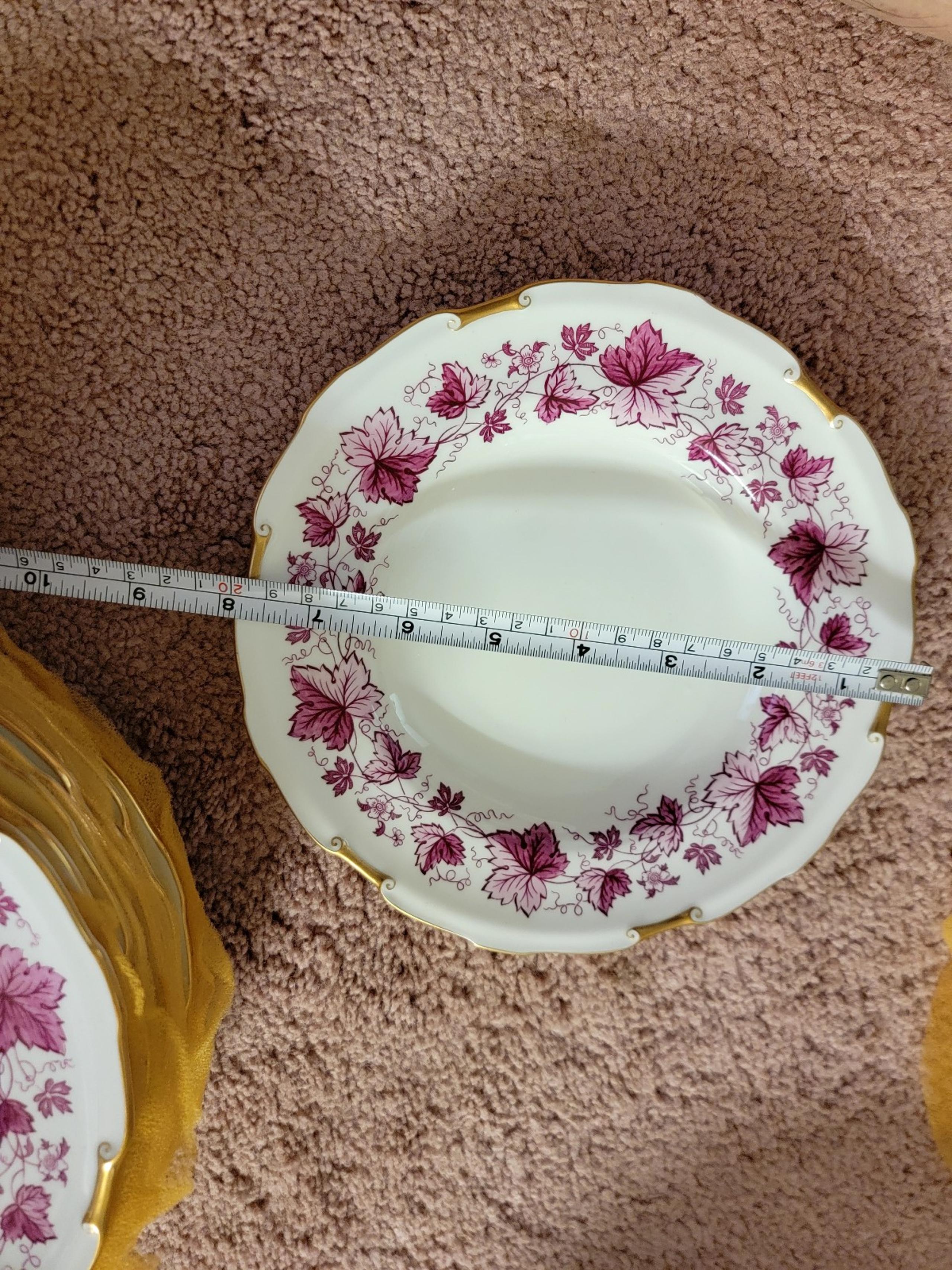 Royal crown derby soup boul 12pieces