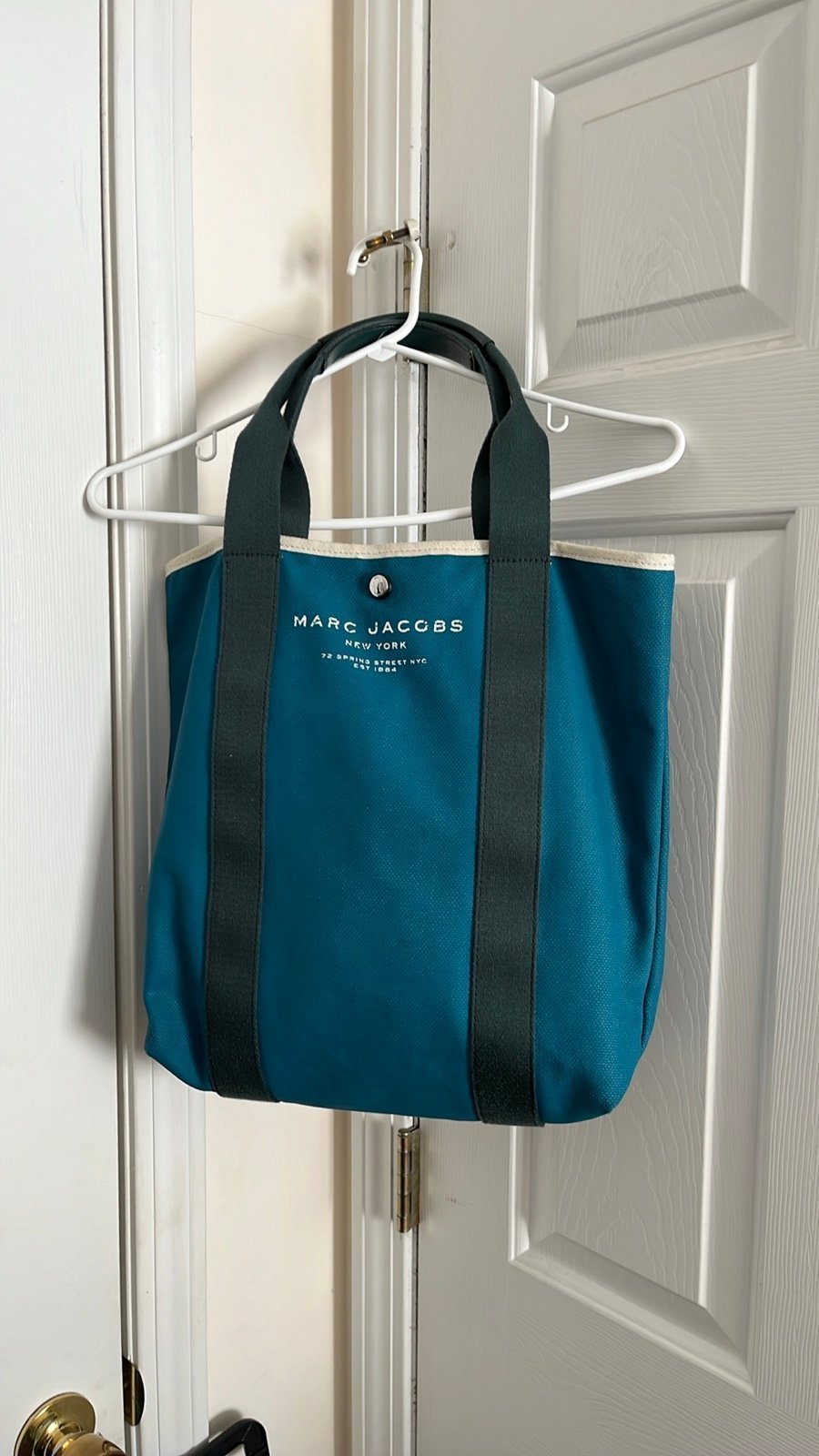 Vintage Marc Jacobs tote bag teal and cream colored it’s a beautiful bag