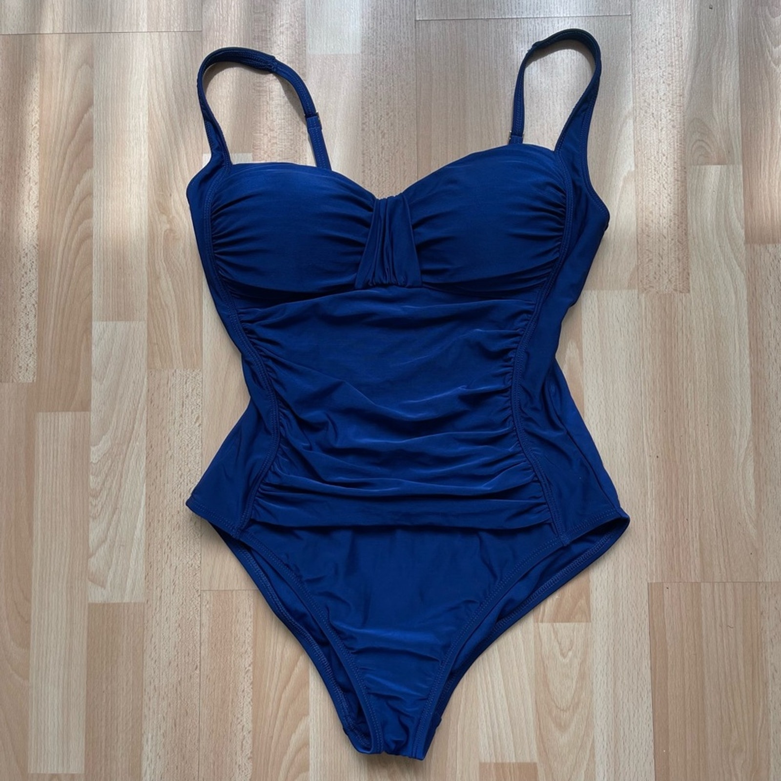 La Blanca One Piece Swimsuit Woman size 10 Royal Blue Ruching On Sides
