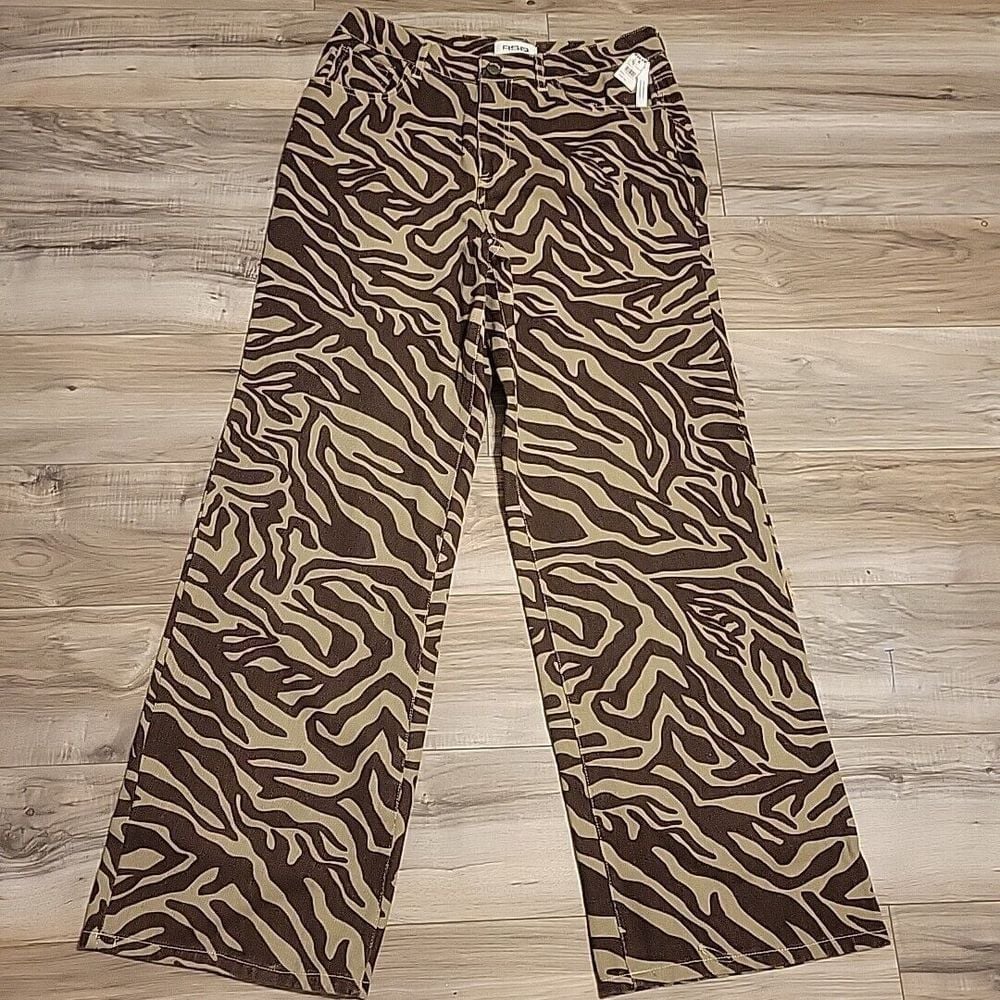 NEW RSQ Jeans Womens 32 Brown Zebra Hi Rise Baggy Loose Denim