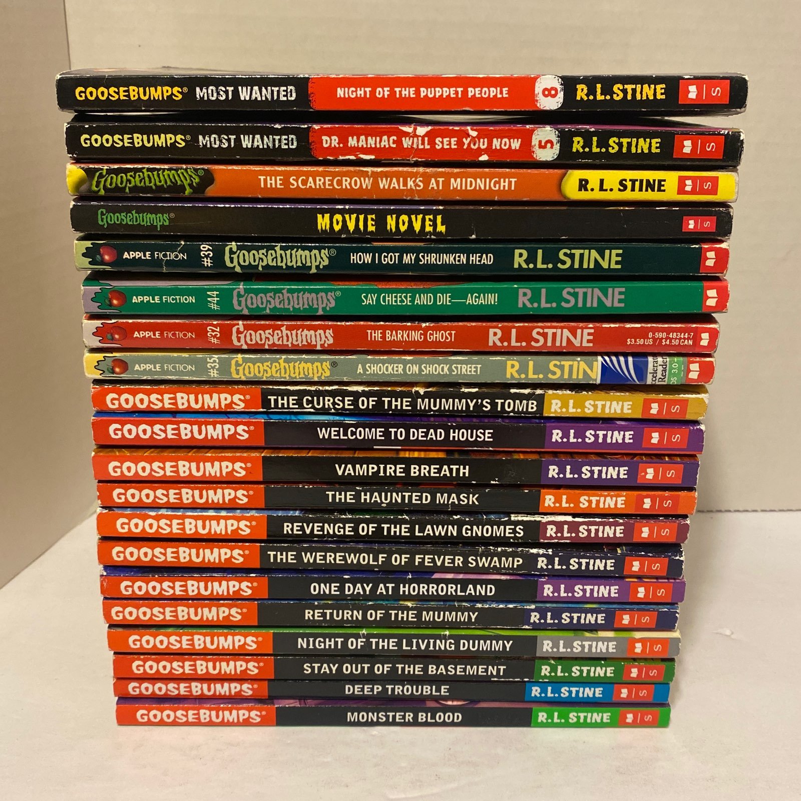 Goosebumps Book Lot (20)