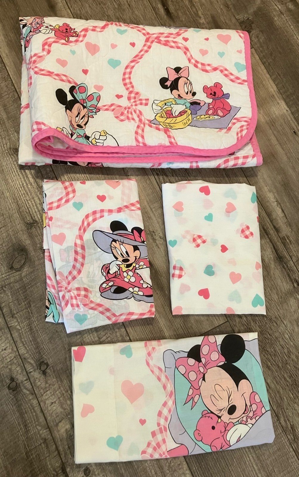 minnie mouse crib
