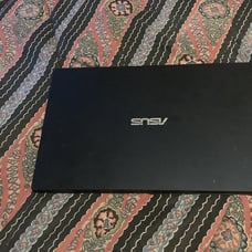 ASUS Laptop windows 11