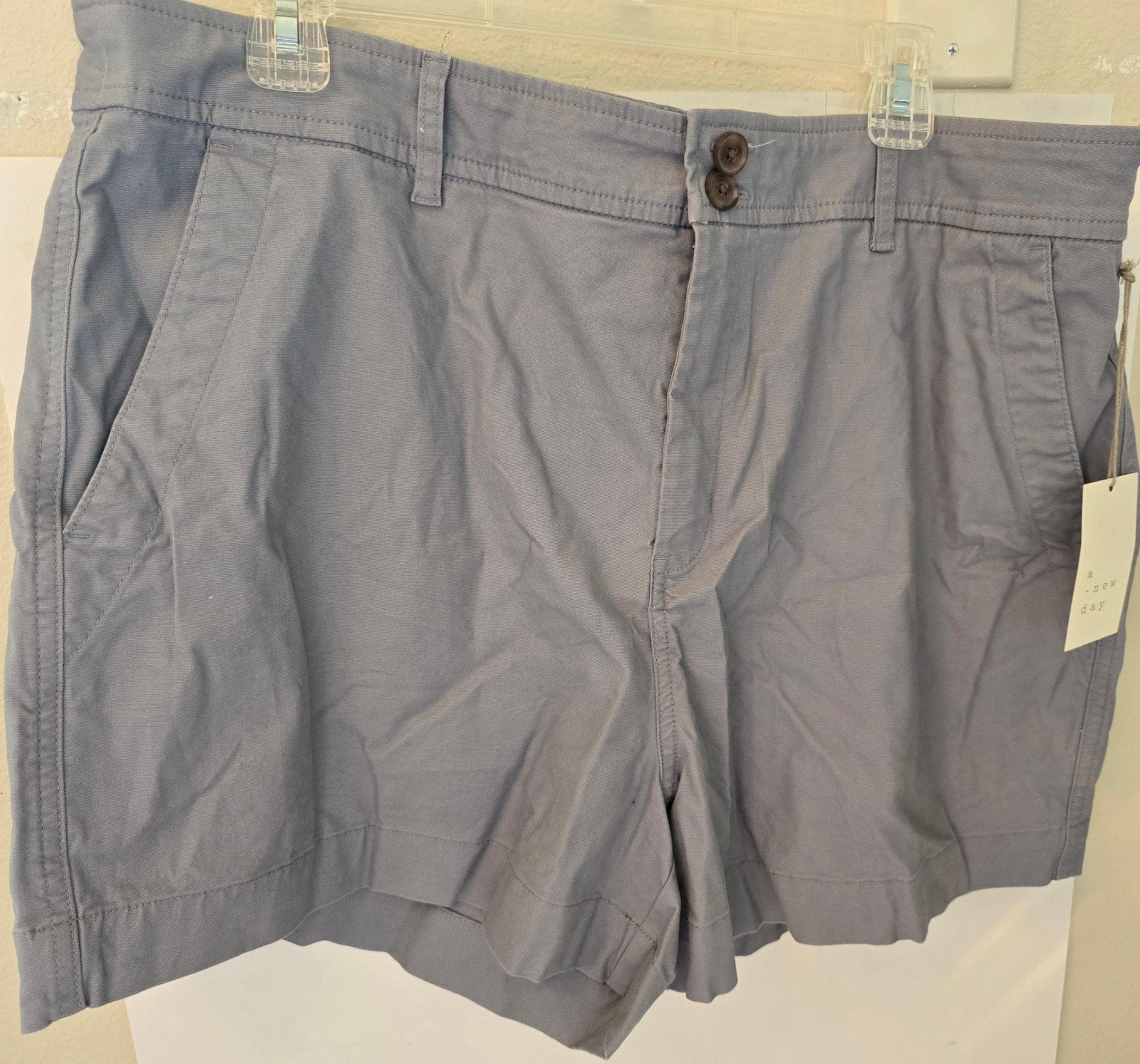 A New Day juniors gray chino shorts Sz 17 NWT stretch