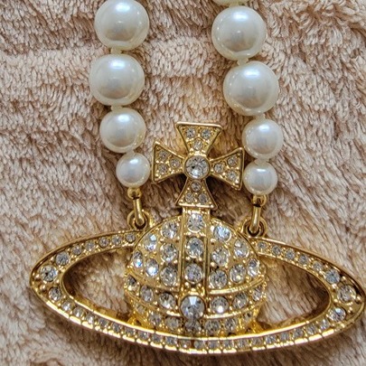 Vivienne Westwood Pearl Necklace Gold