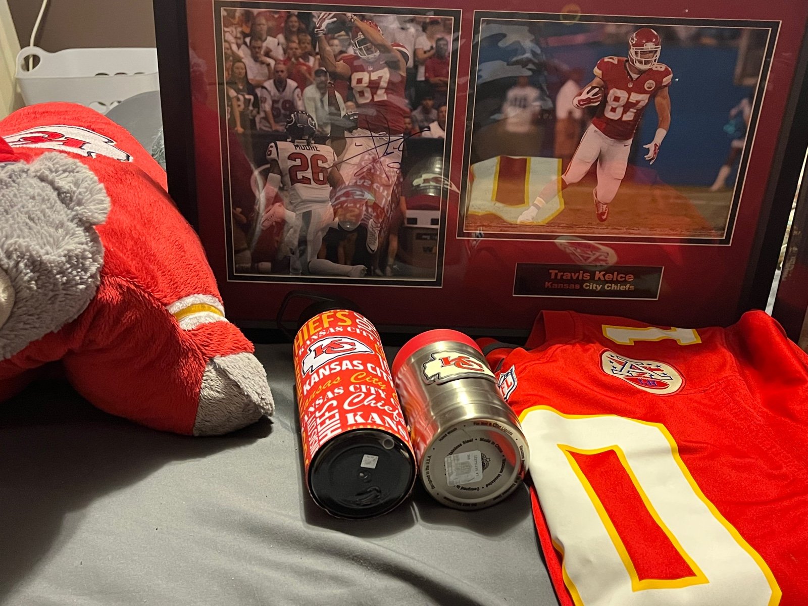 Authentic Travis Kelce Autograph, Medium Tyreek Hill Jersey, and more!