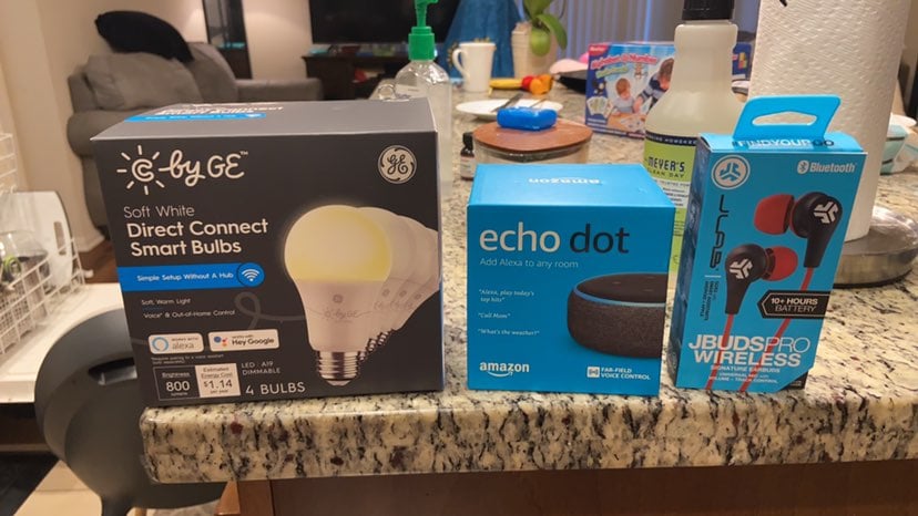 Echo dot with 4 smart bulbs