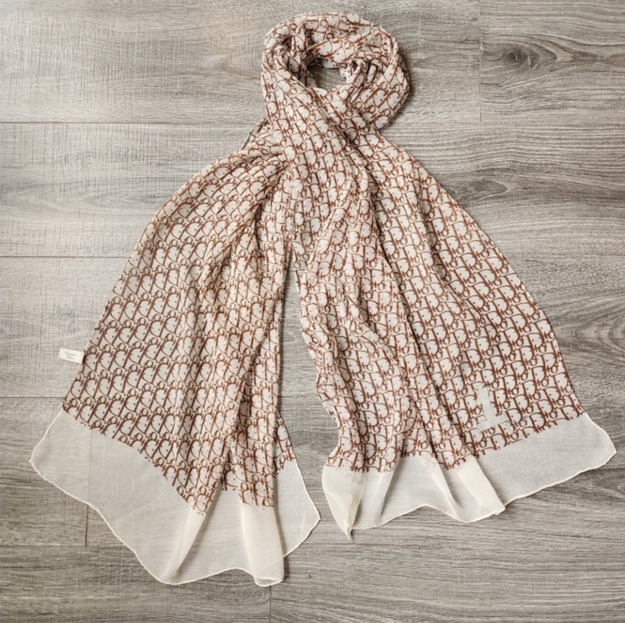 Dior scarf