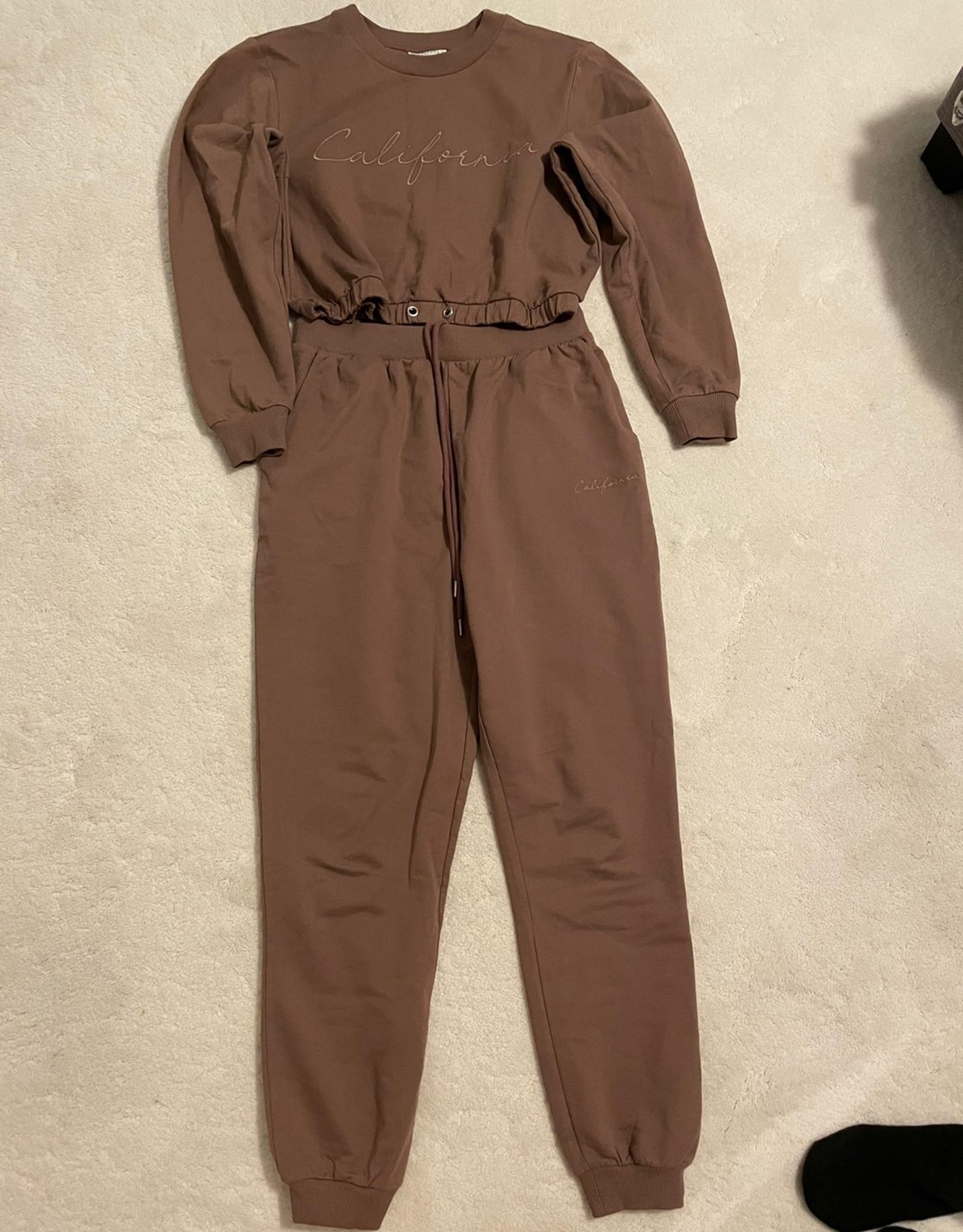 tracksuit nude