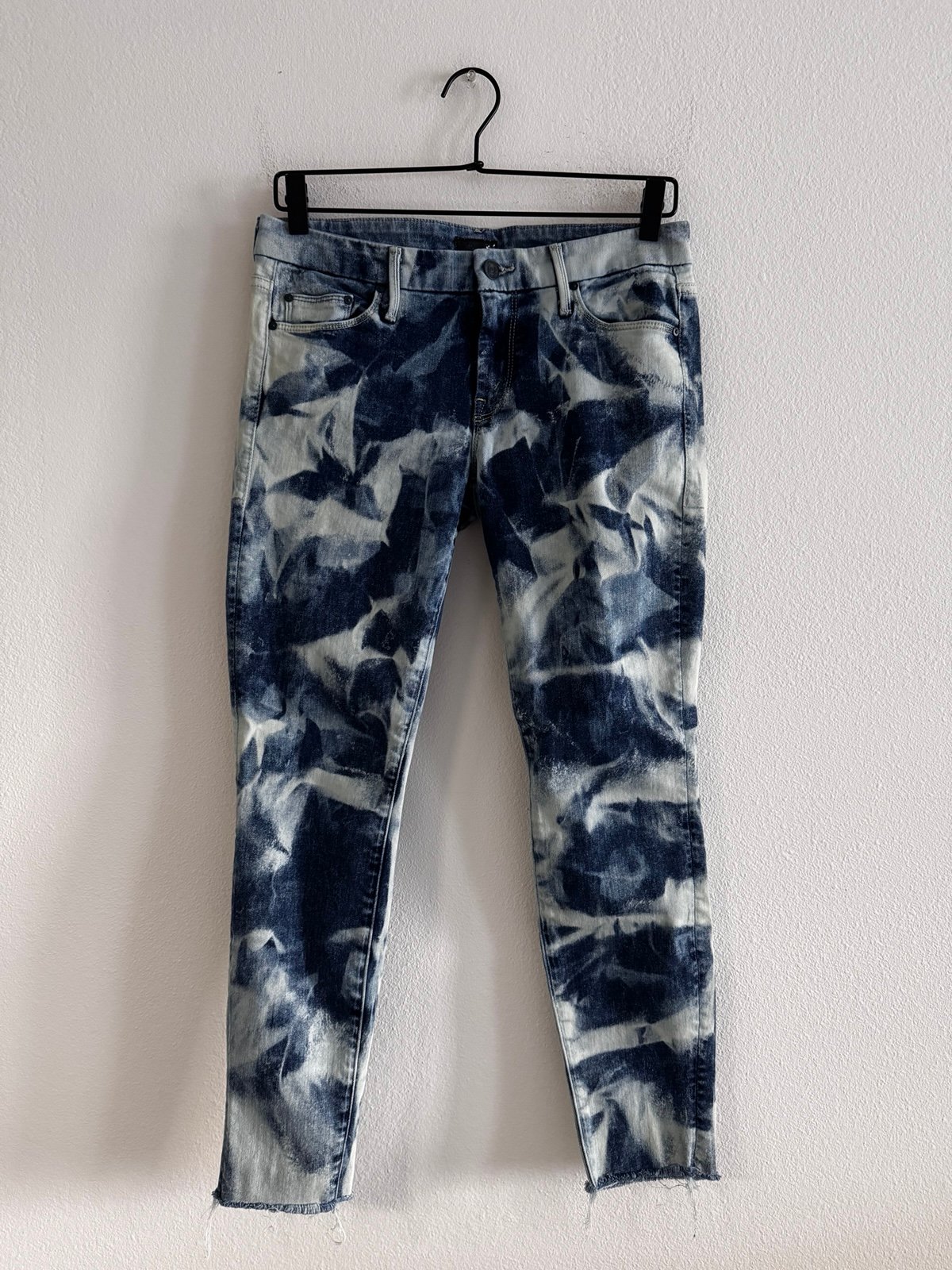 Mother Looker Ankle Fray Jean 28 Dog Gone It