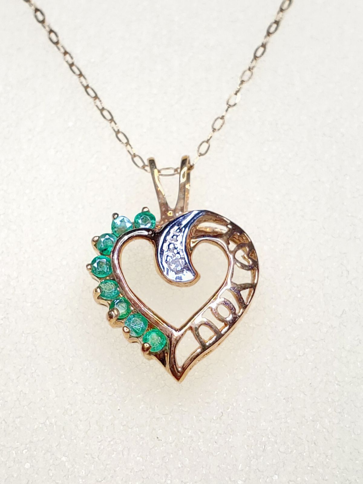 10k heart golden necklaces