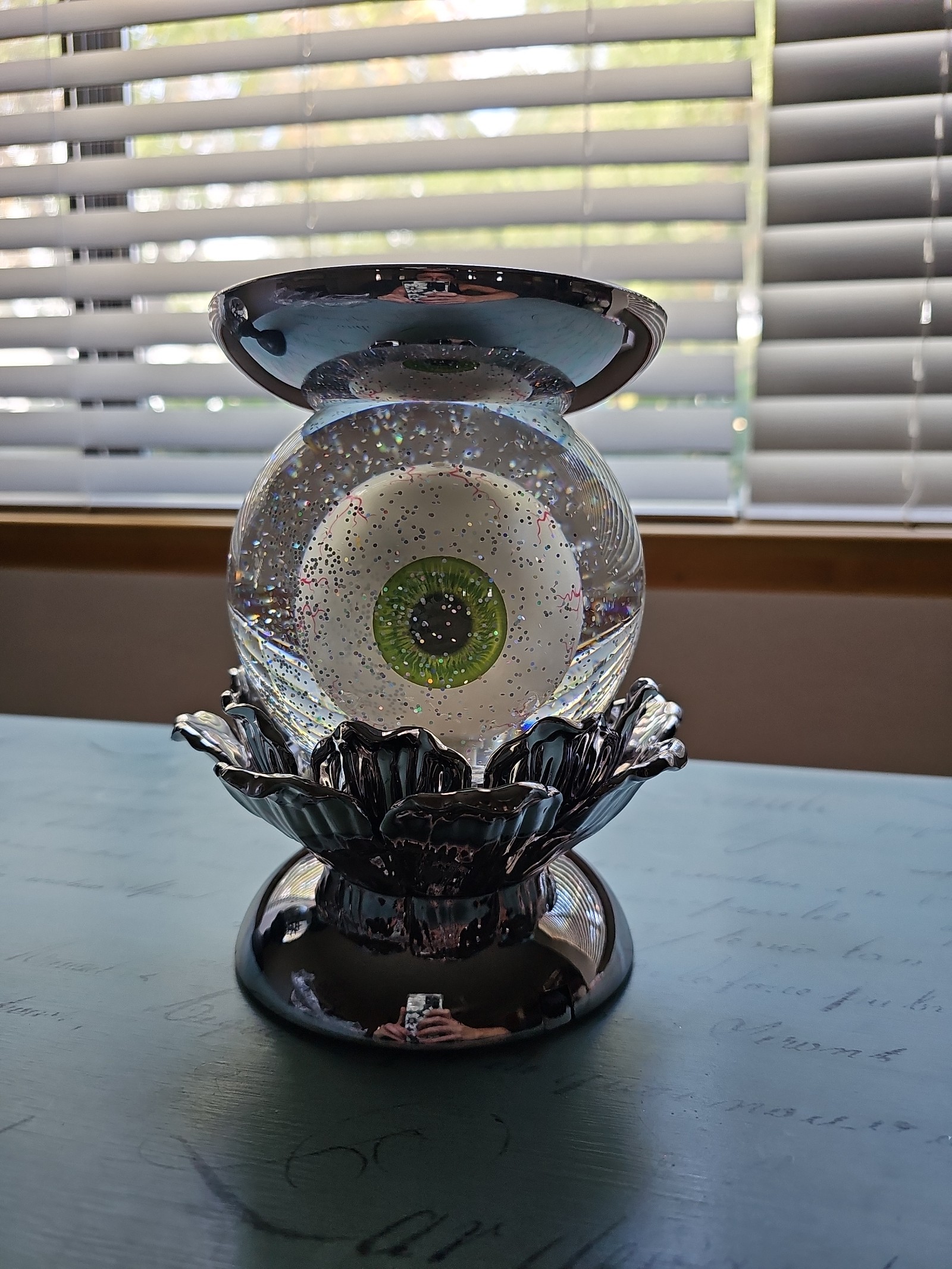 Bath & Body Works Eyeball Light-Up 3- Wick Candle Holder NEW!
