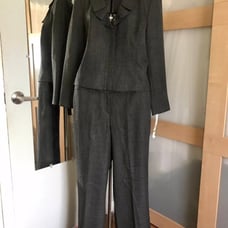 New! Larry Levine Grey Tweed Pantsuit,16