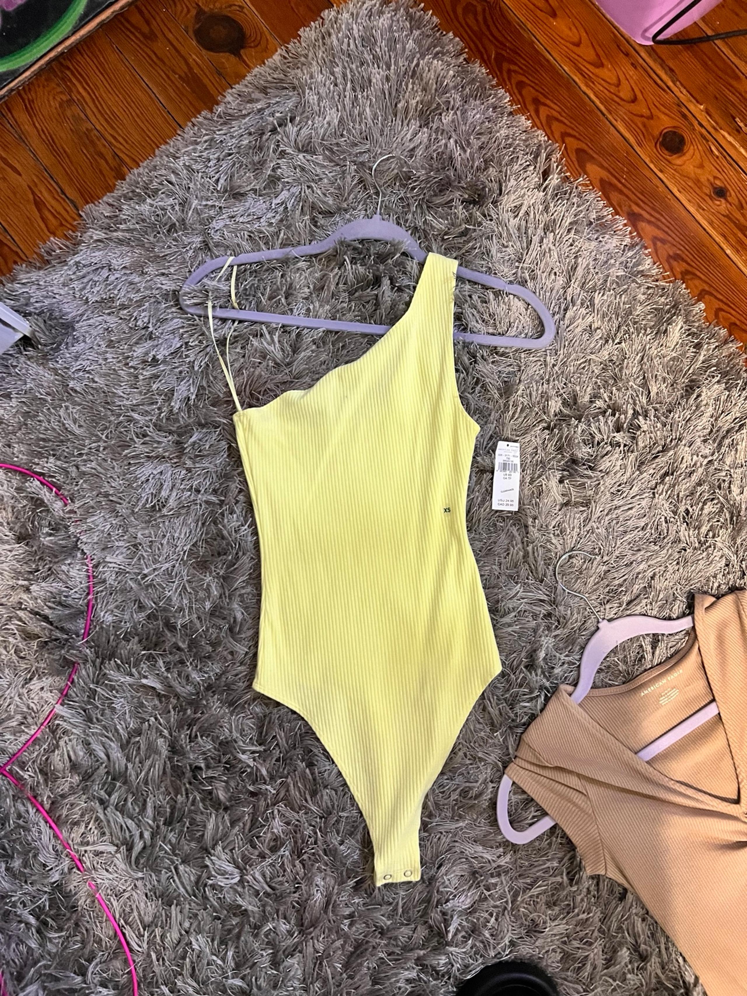 Extra small lime, green, American Eagle bodysuit￼