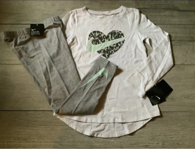 Nike girls long sleeve tshirt & leggings set size 6X(NWT)~PRICE IS FIRM ~