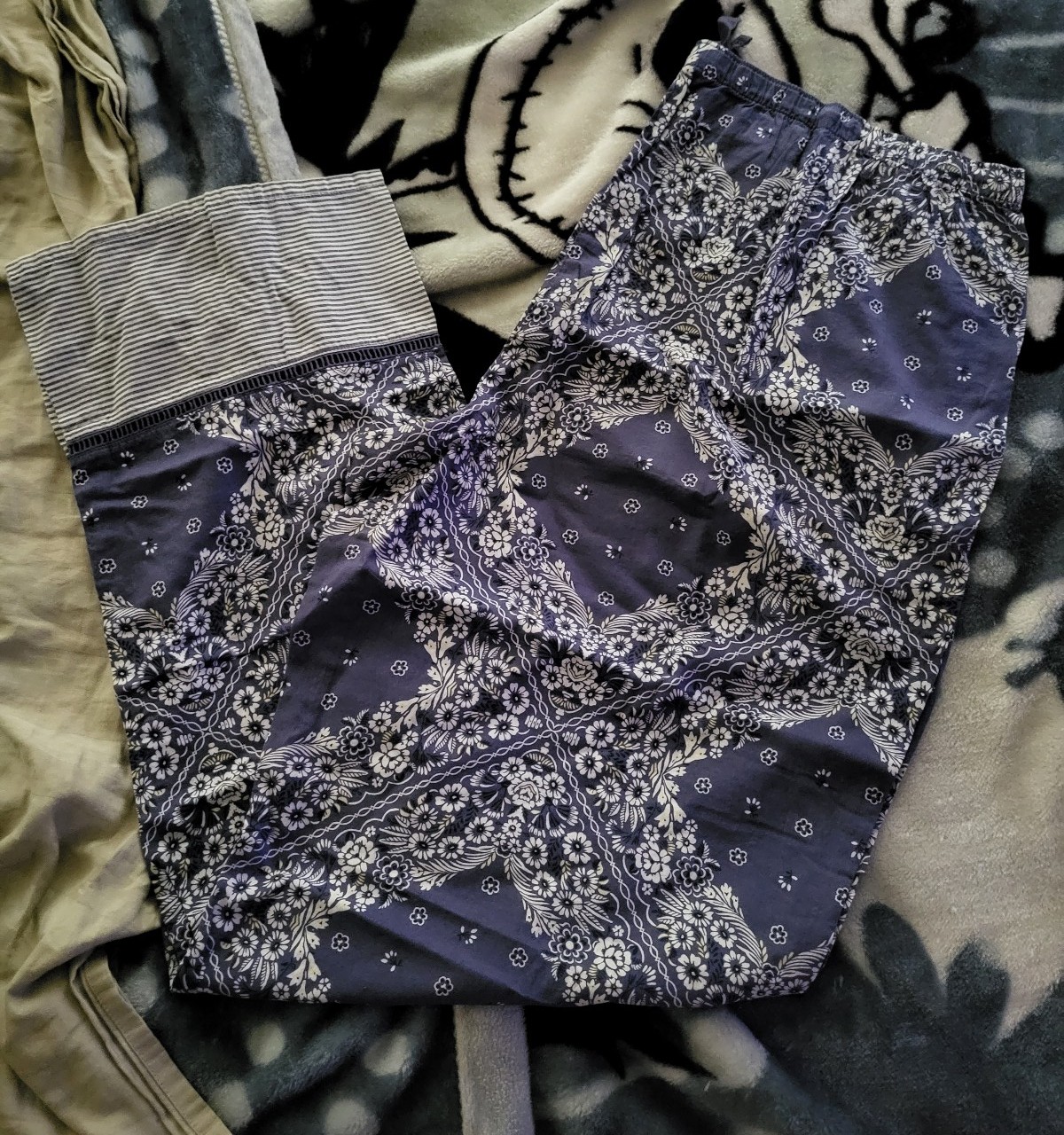 Vs lightweight cotton pj pants, xl long. NWOT.