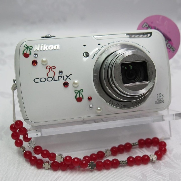 Nikon Coolpix S800c