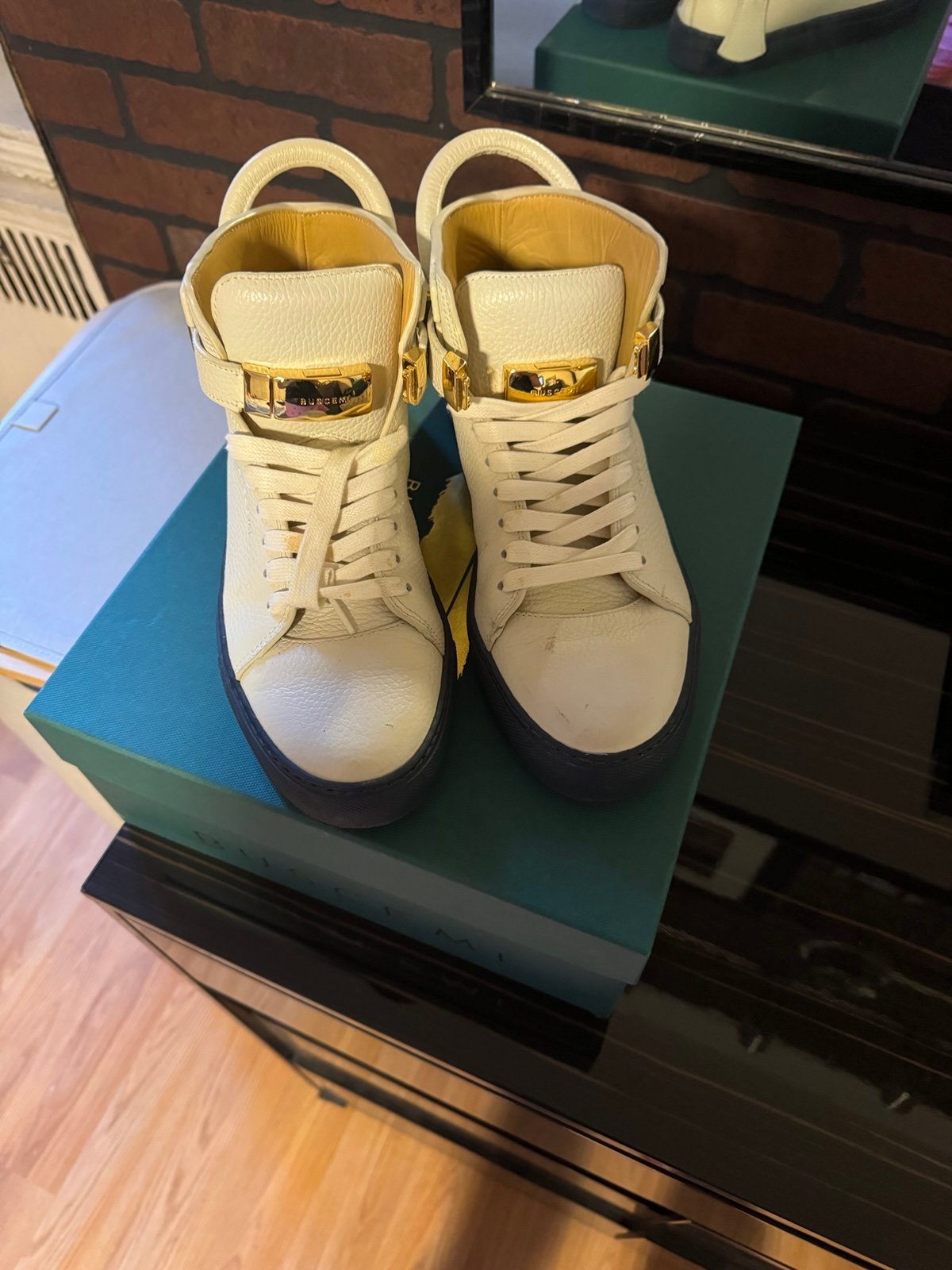 Women’s Sneakers Buscemi