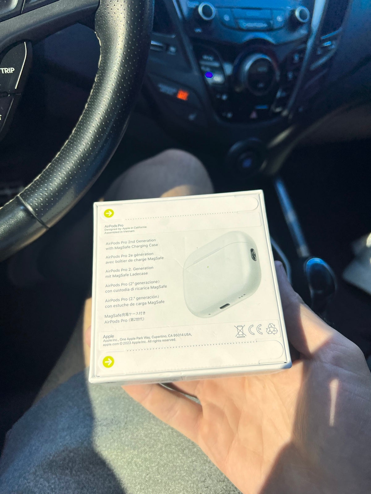 Apple AirPods 2nd Generation with Charging Case