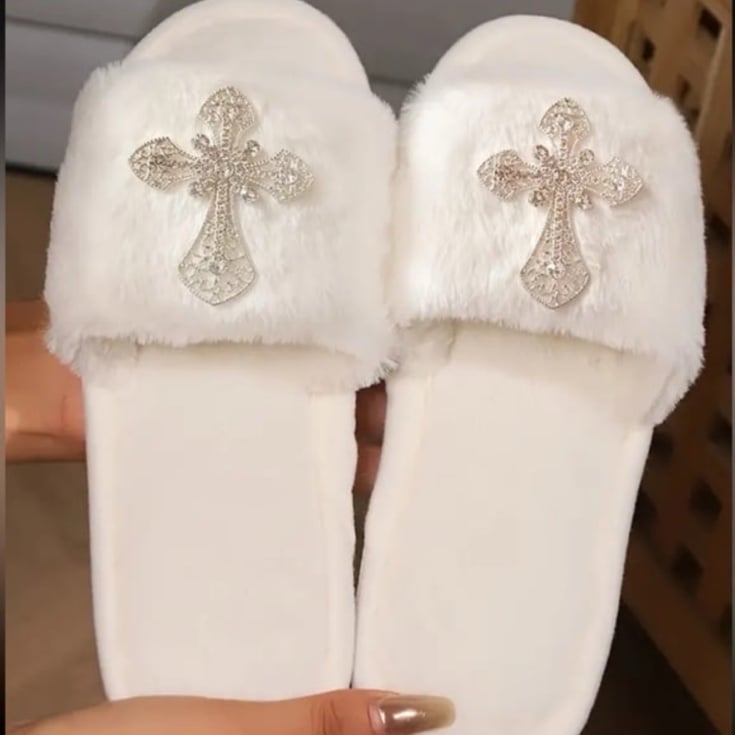 Plush Cross Slippers, Women’s Fuzzy Slippers