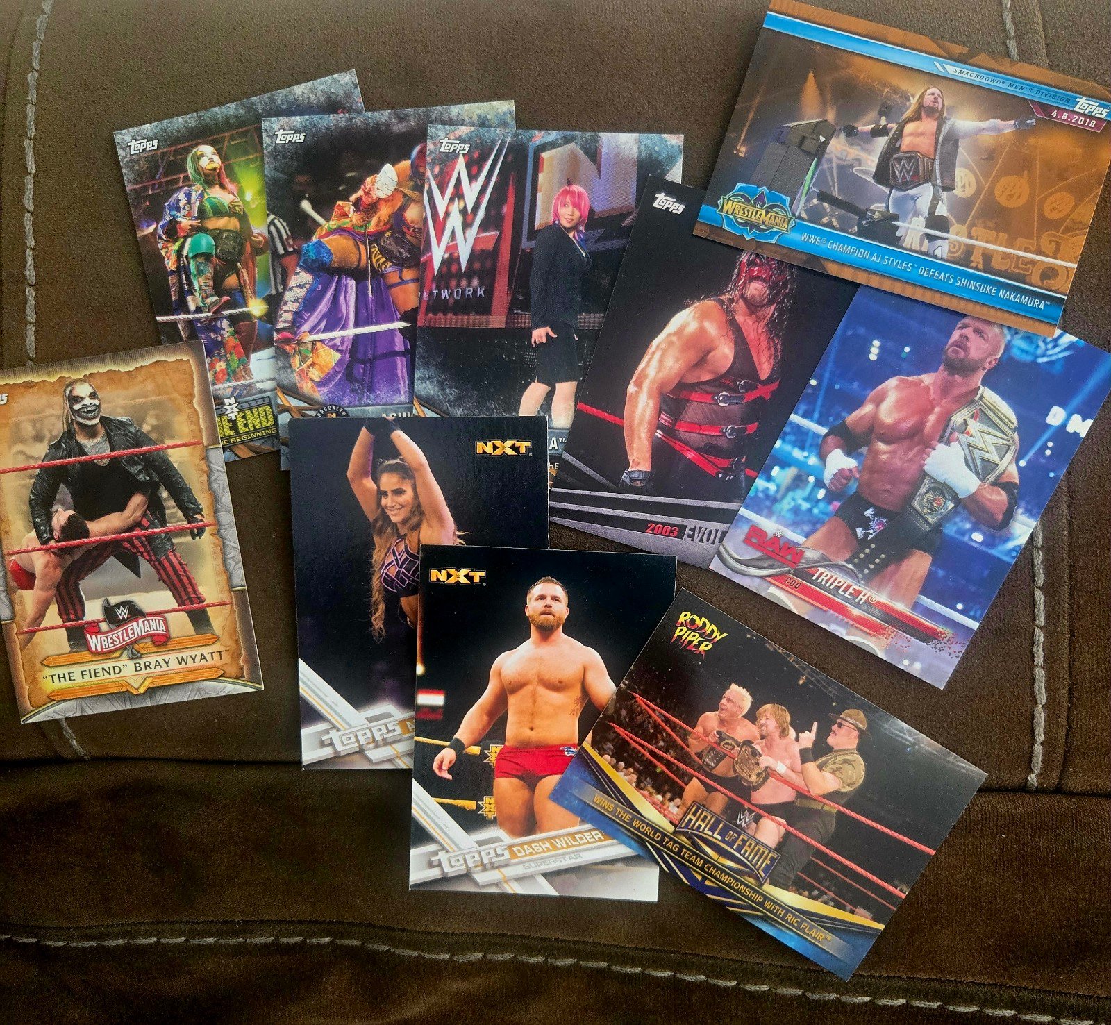 Big lot WWE cards (see all pic)