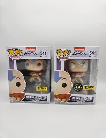 Funko Pop! Aang on Airscooter Common and Chase Bundle #541 (Hot Topic Exclusive)