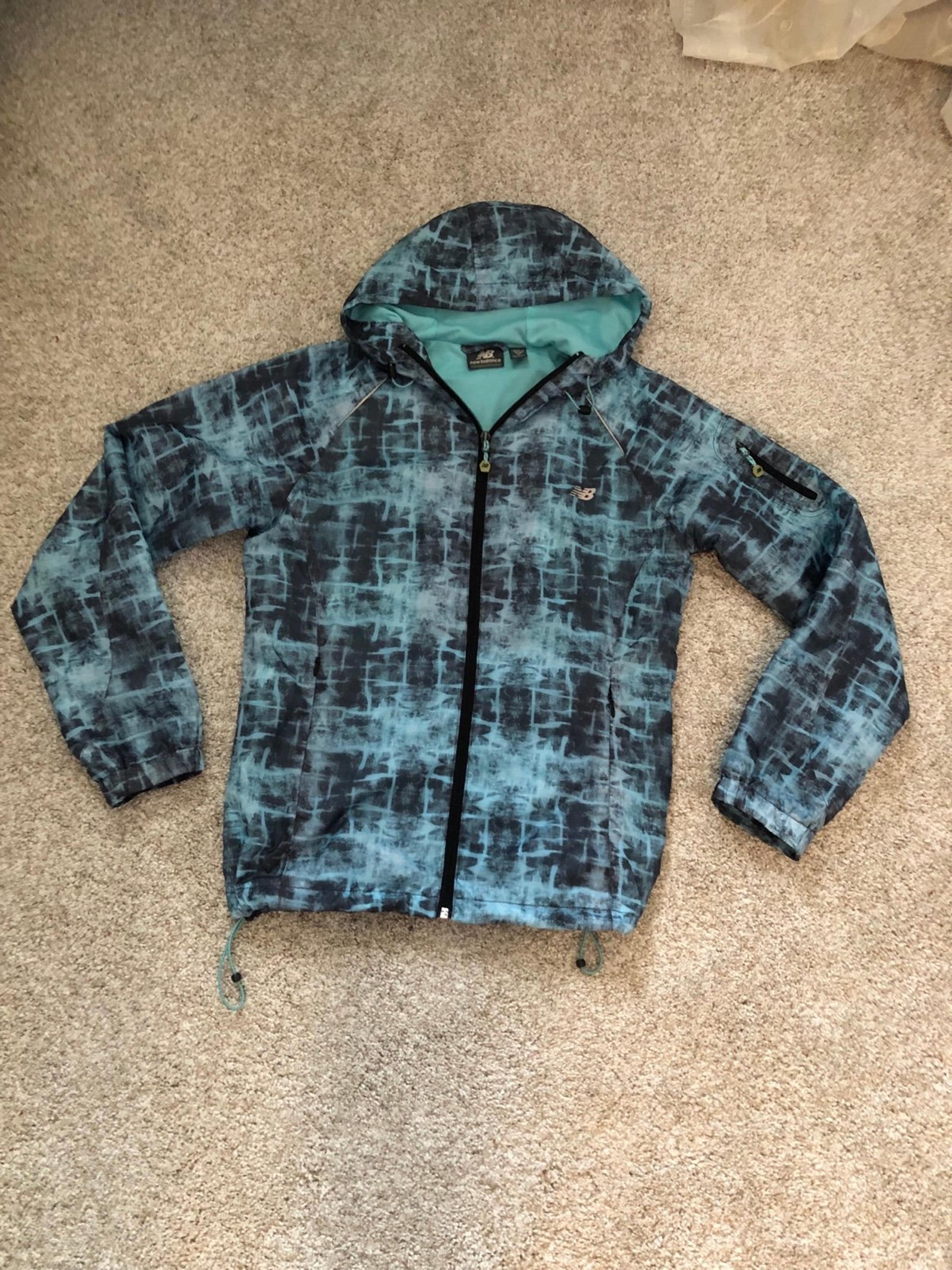 New balance sports active wear windbreak hoodie jacket, light weight, size s