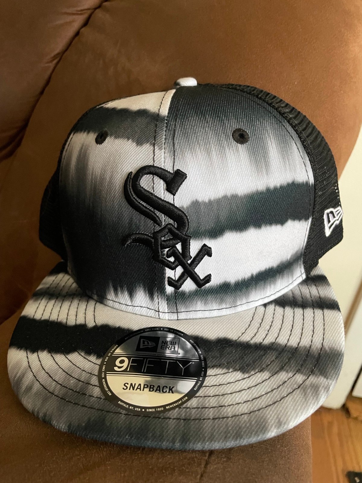 Chicago white Sox New Era MLB trucker SnapBack hat