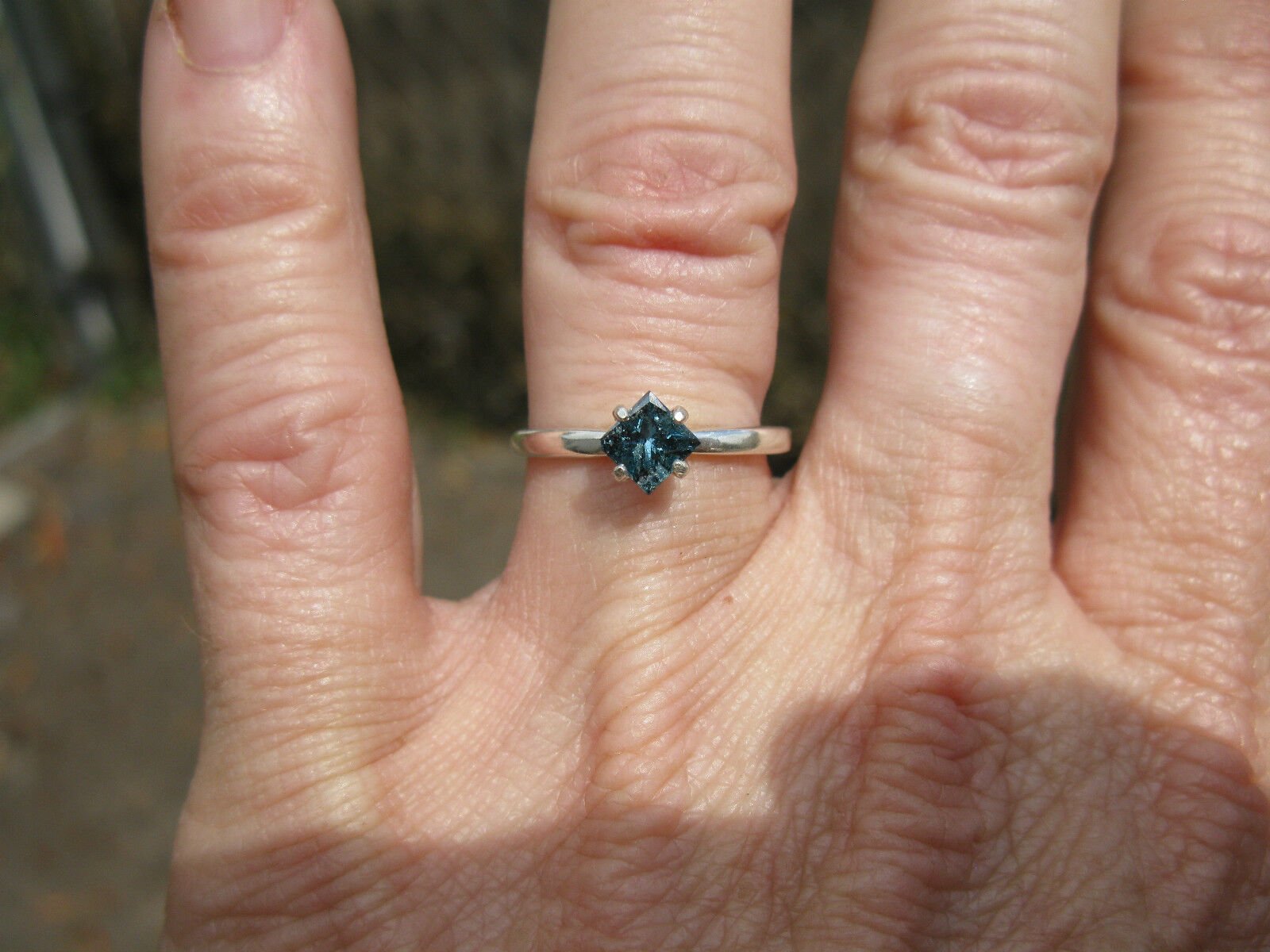 .40ctw NATURAL PRINCESS CUT BLUE DIAMOND RING, SPARKLES,CERTIFICATE, SIZE 6