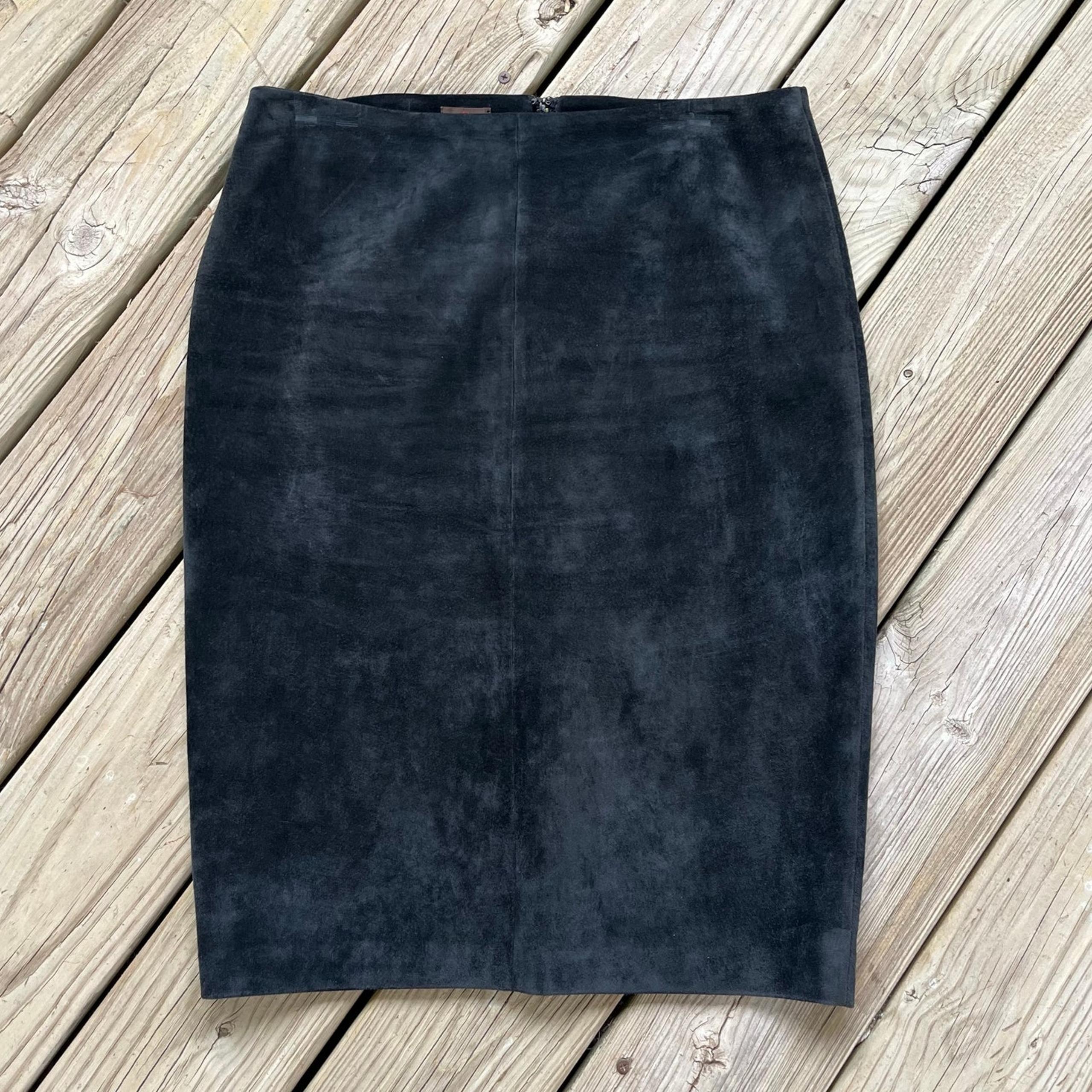 Danier Women's Black Suede Pencil Skirt Double Zip Size 8