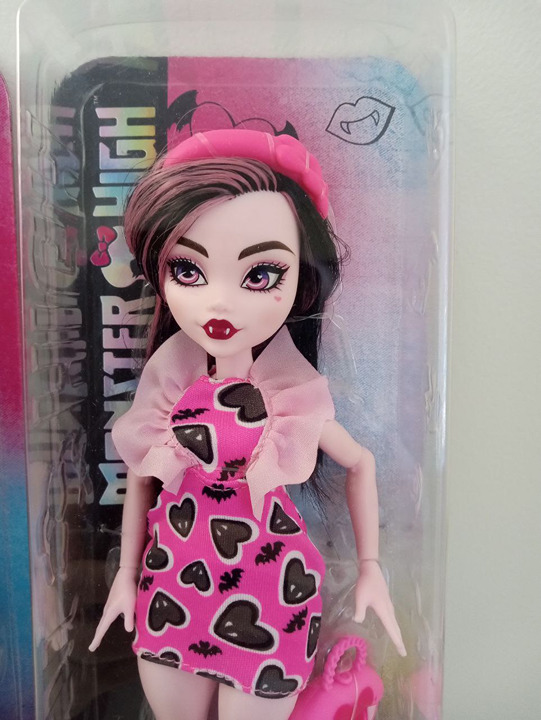 Monster High Exclusive Latin and International Budged G3 Dolls Set NIB