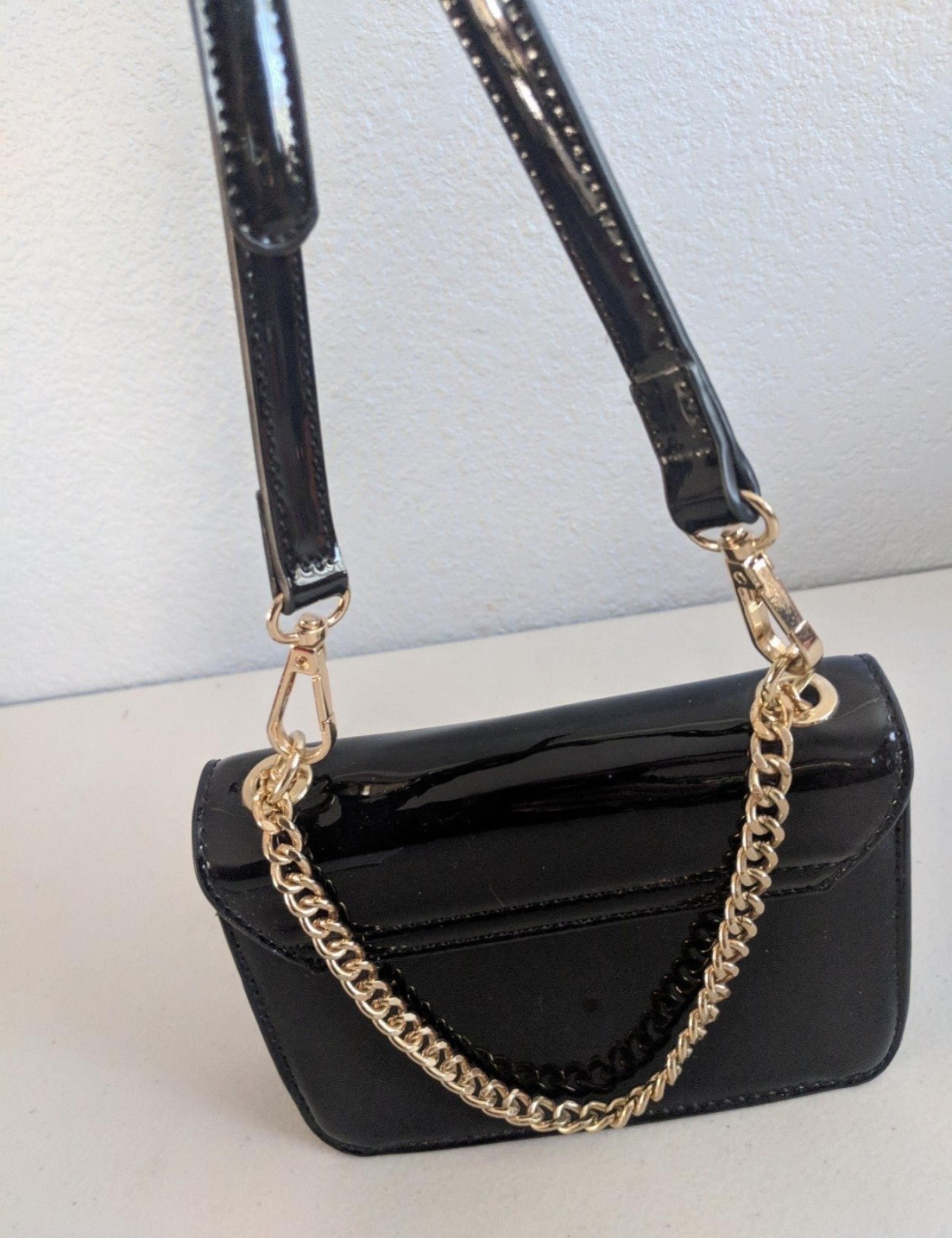 Women's Forever 21 Vintage Patent Black Leather Crossbody Purse Handbag Gift