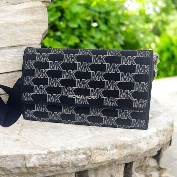 Michael Kors Jacquard Zip Around Wallet Crossbody Silver/Black Metallic