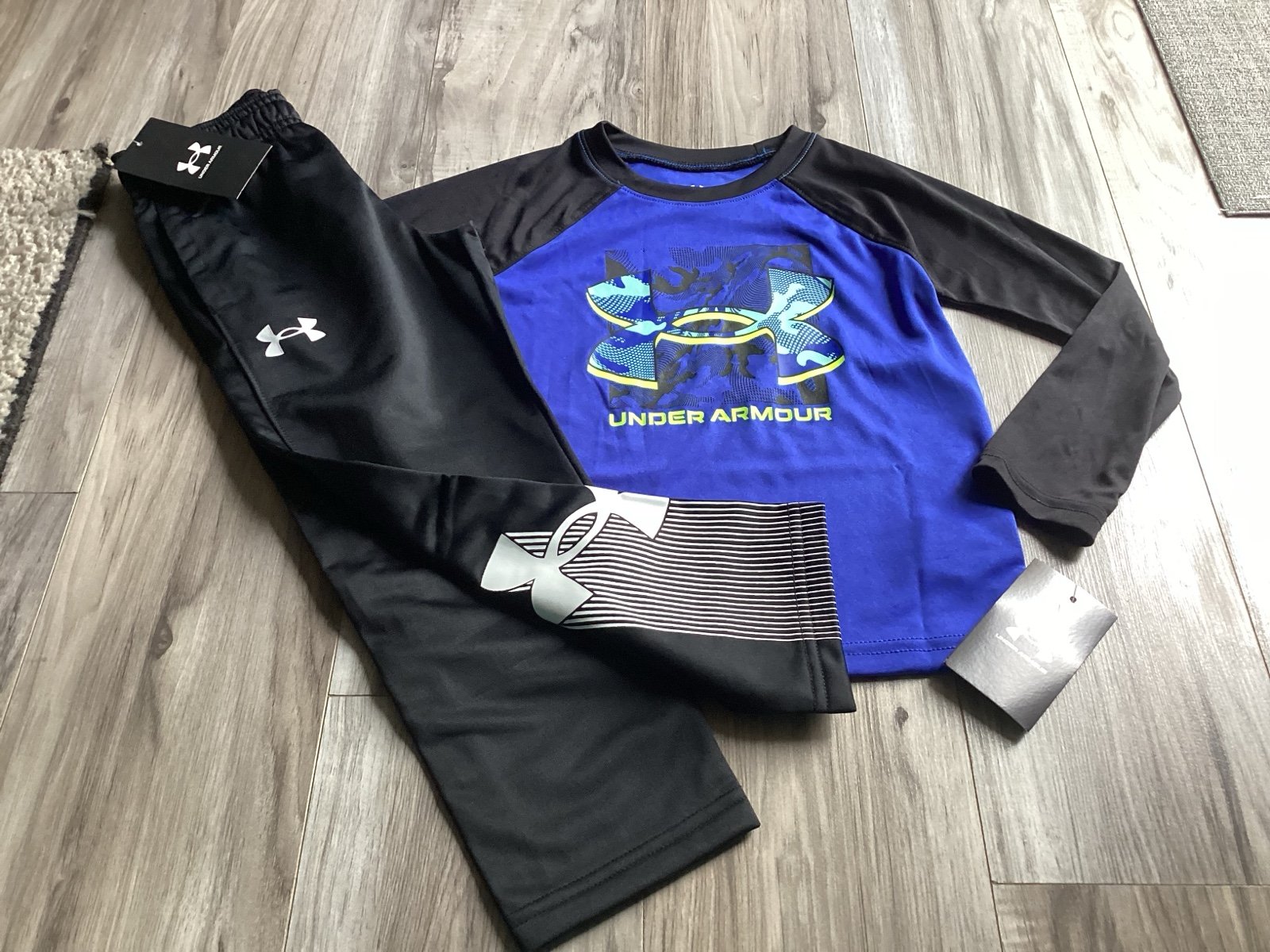 Under Armour boys outfit size 4(NWT) ~PRICE IS FIRM~
