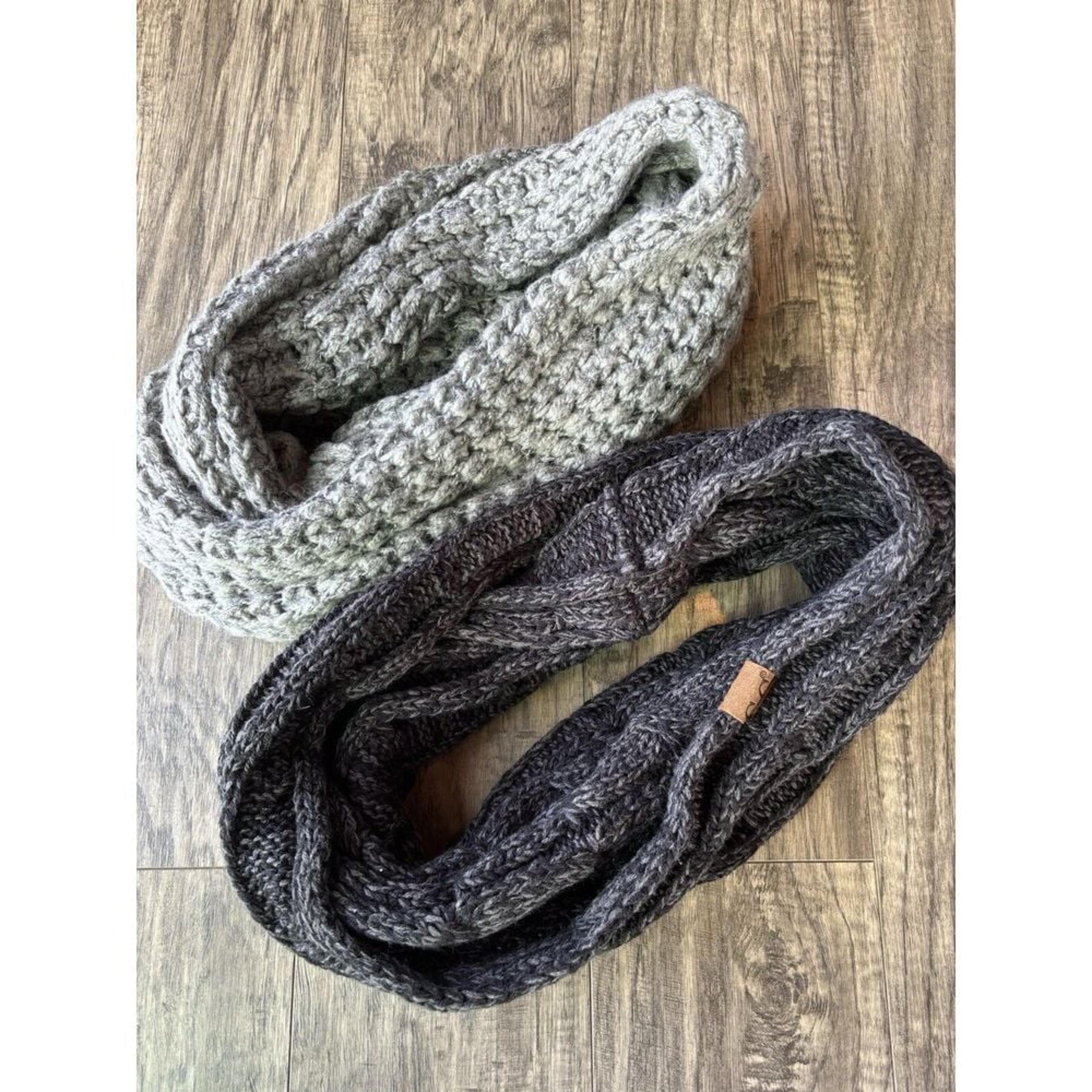 Lot/2 Women's Cowl Neck Infinity Sweater Scarf Scarves Gray / Black