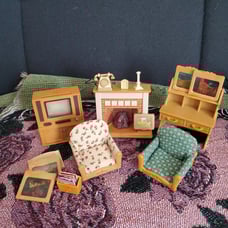Calico Critters Sylvanian Families Family Living Room Furniture and Accessories
