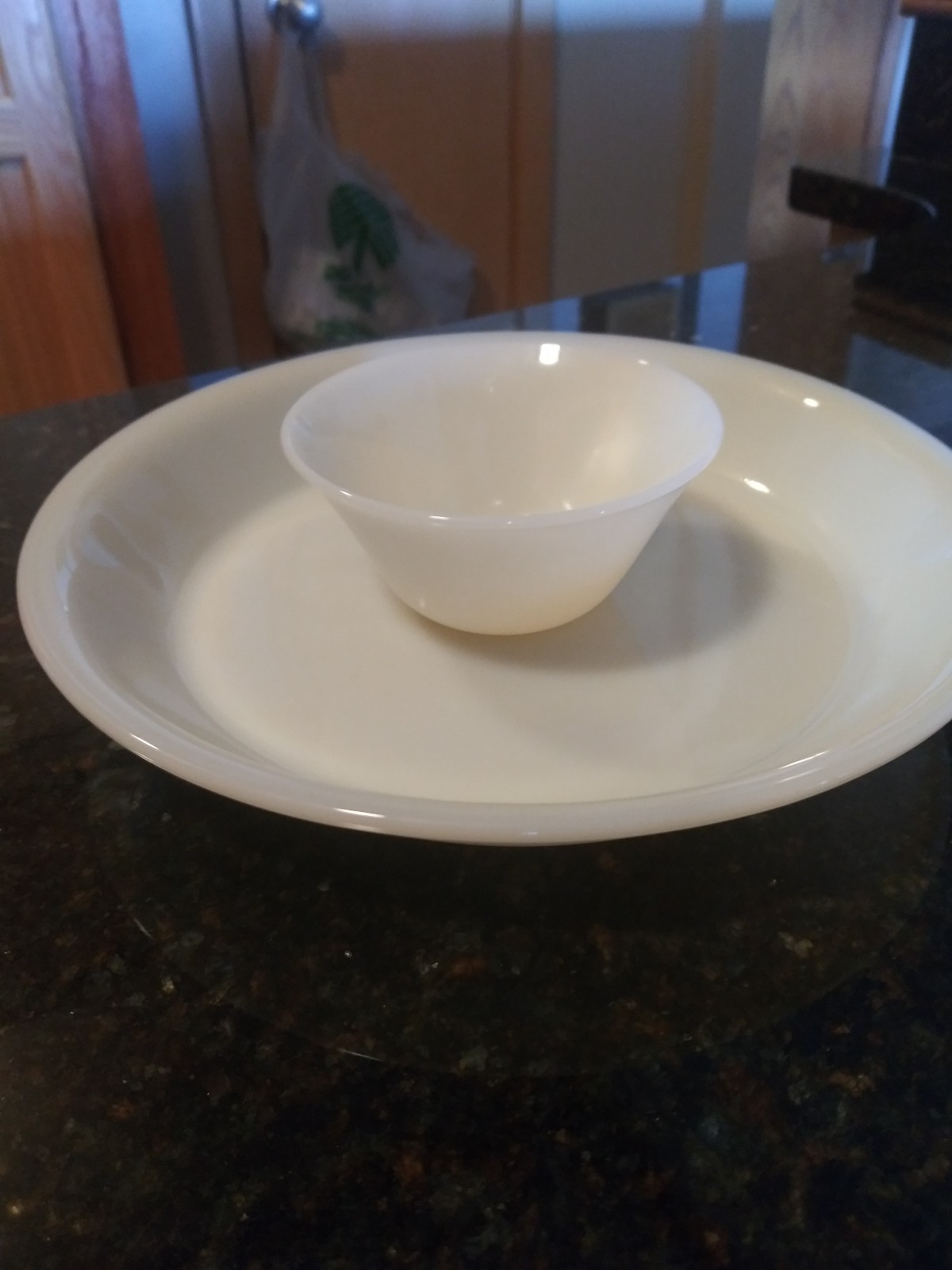 Rare Vintage Mcm Ivory Fire King Pie Plate & Custard Bowl Great Condition OBO