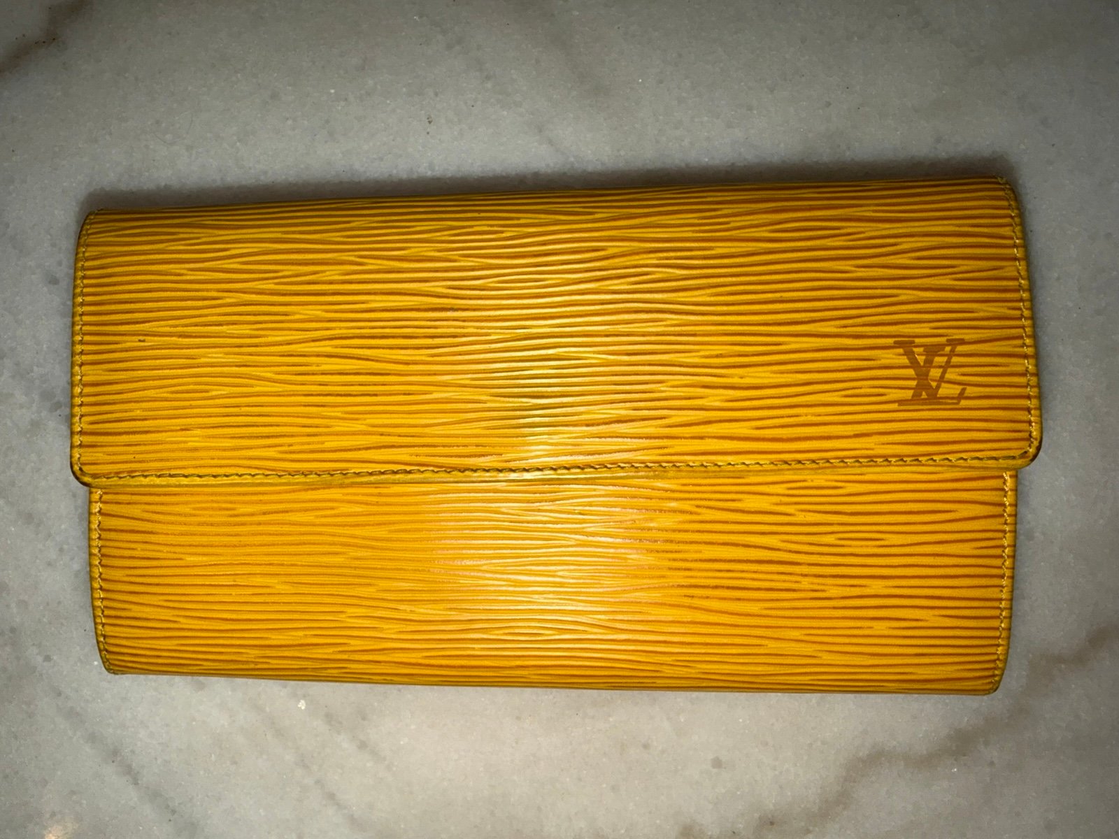 Louis Vuitton EPI wallet