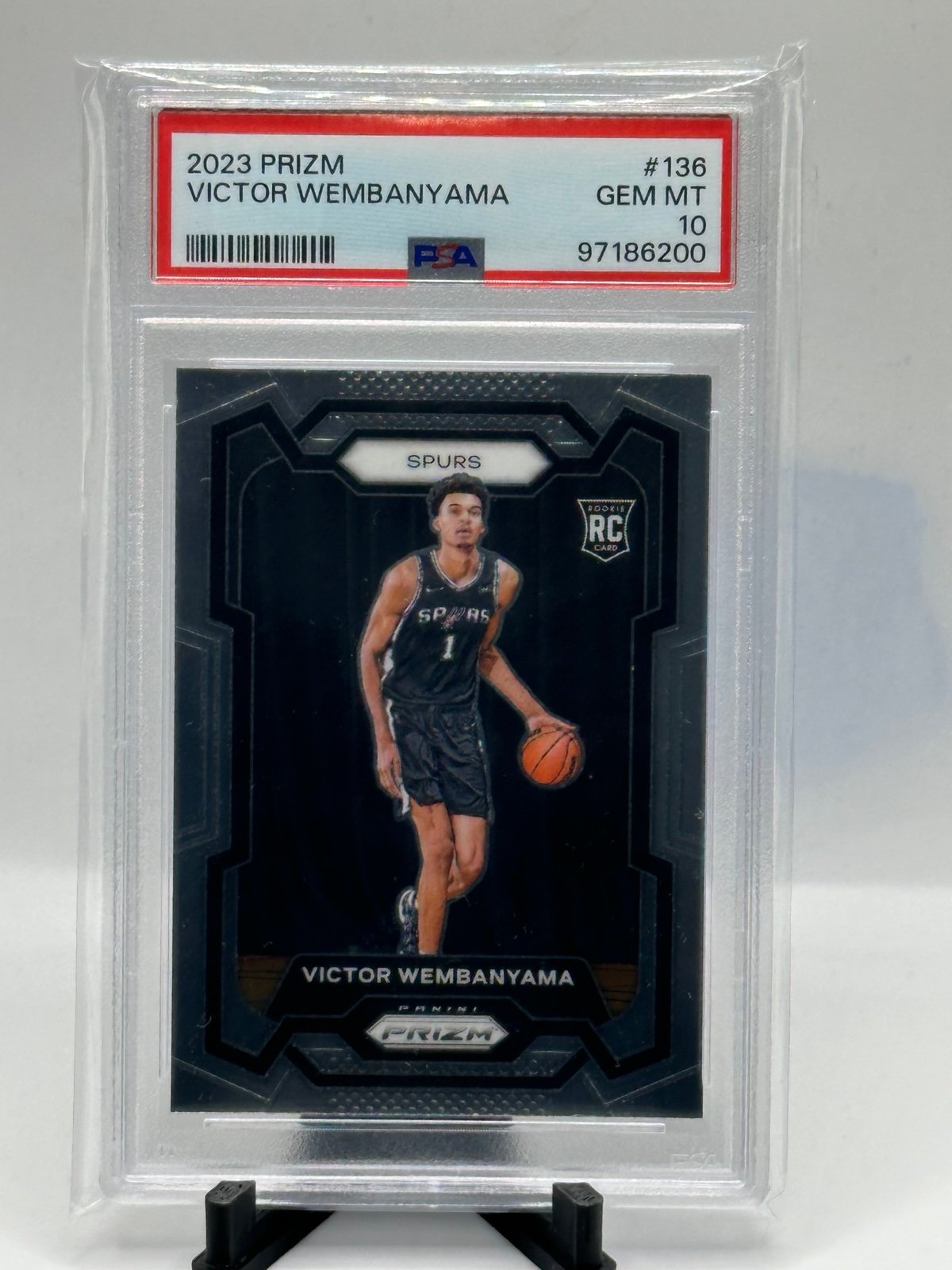 2023-24 ROOKIE PRIZM VICTOR WEMBANYAMA PSA 10