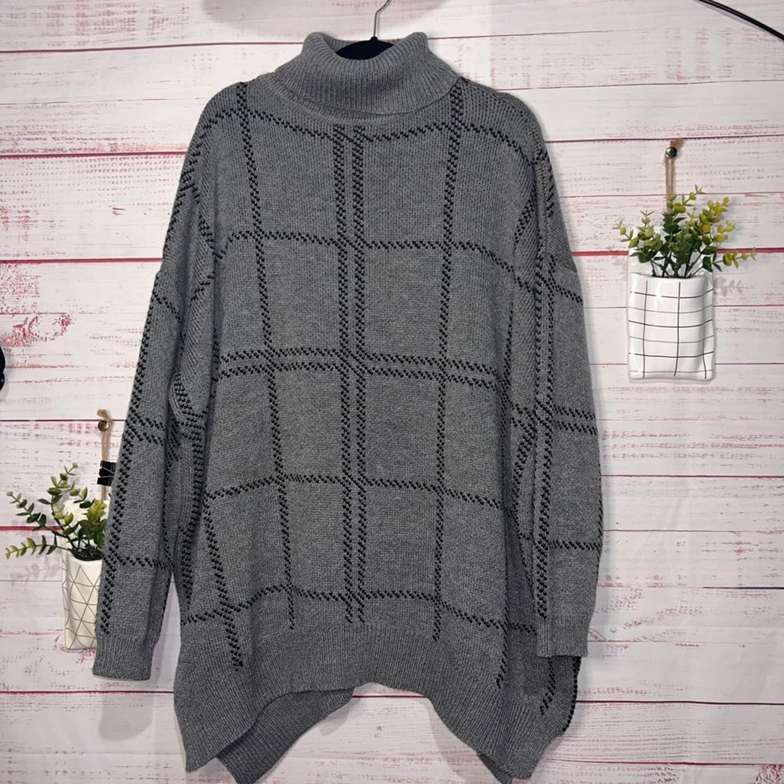 Jodifl Gray & Black Plaid Boutique Turtleneck Sweater | Women's 1X