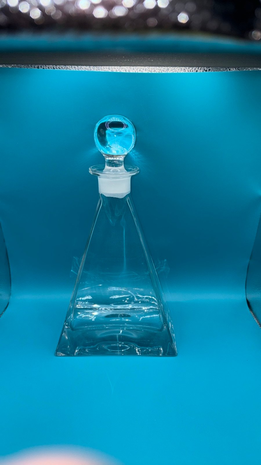 Elegant triangle geometric shaped clear glass decanter with frosted collar