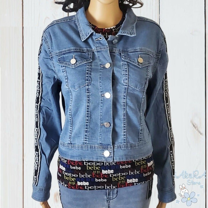 NWT BEBE WOMEN'S BLUE DENIM JEAN JACKET